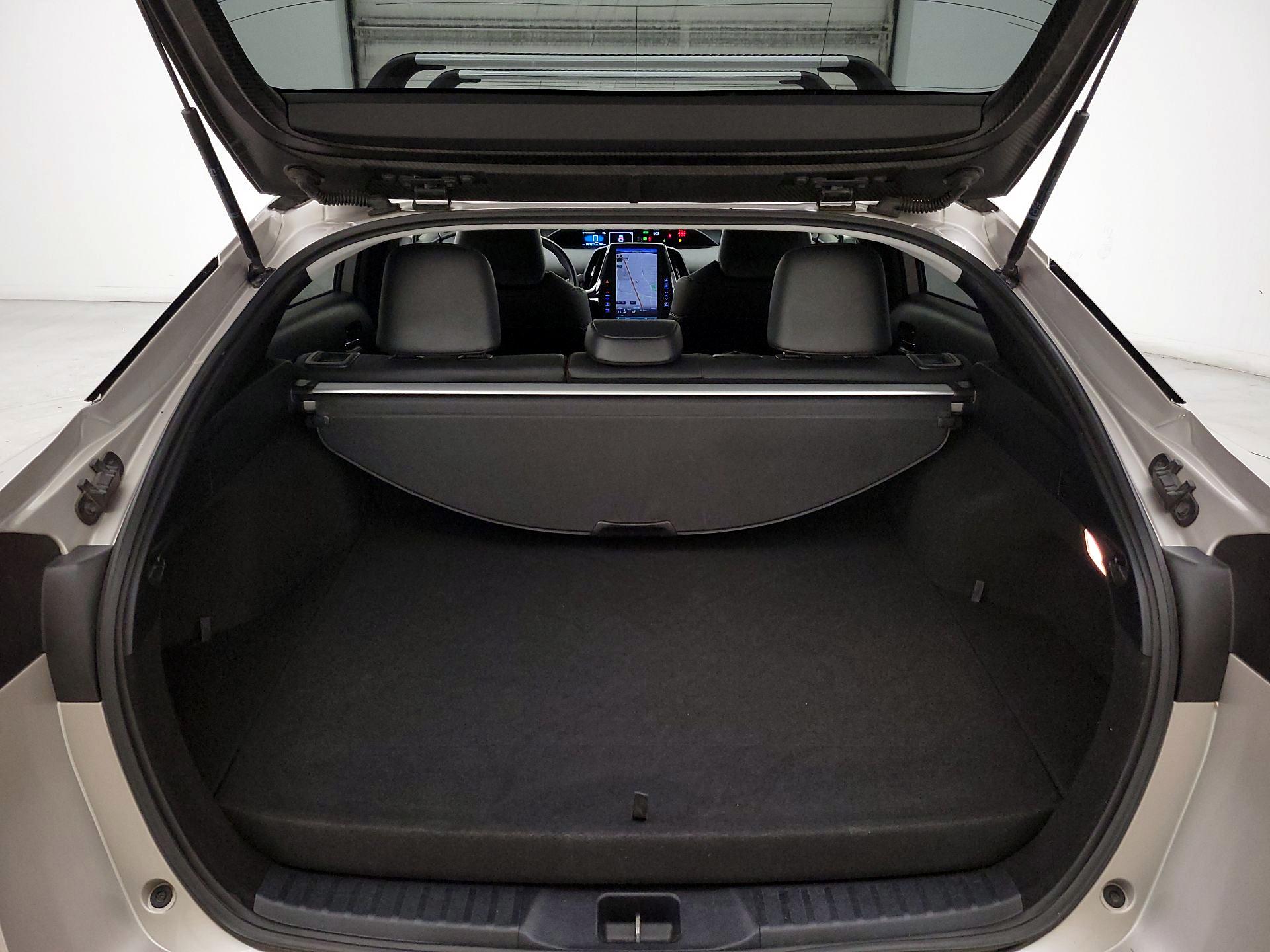 Thumbnail: 2021 Toyota Prius Prime - 20