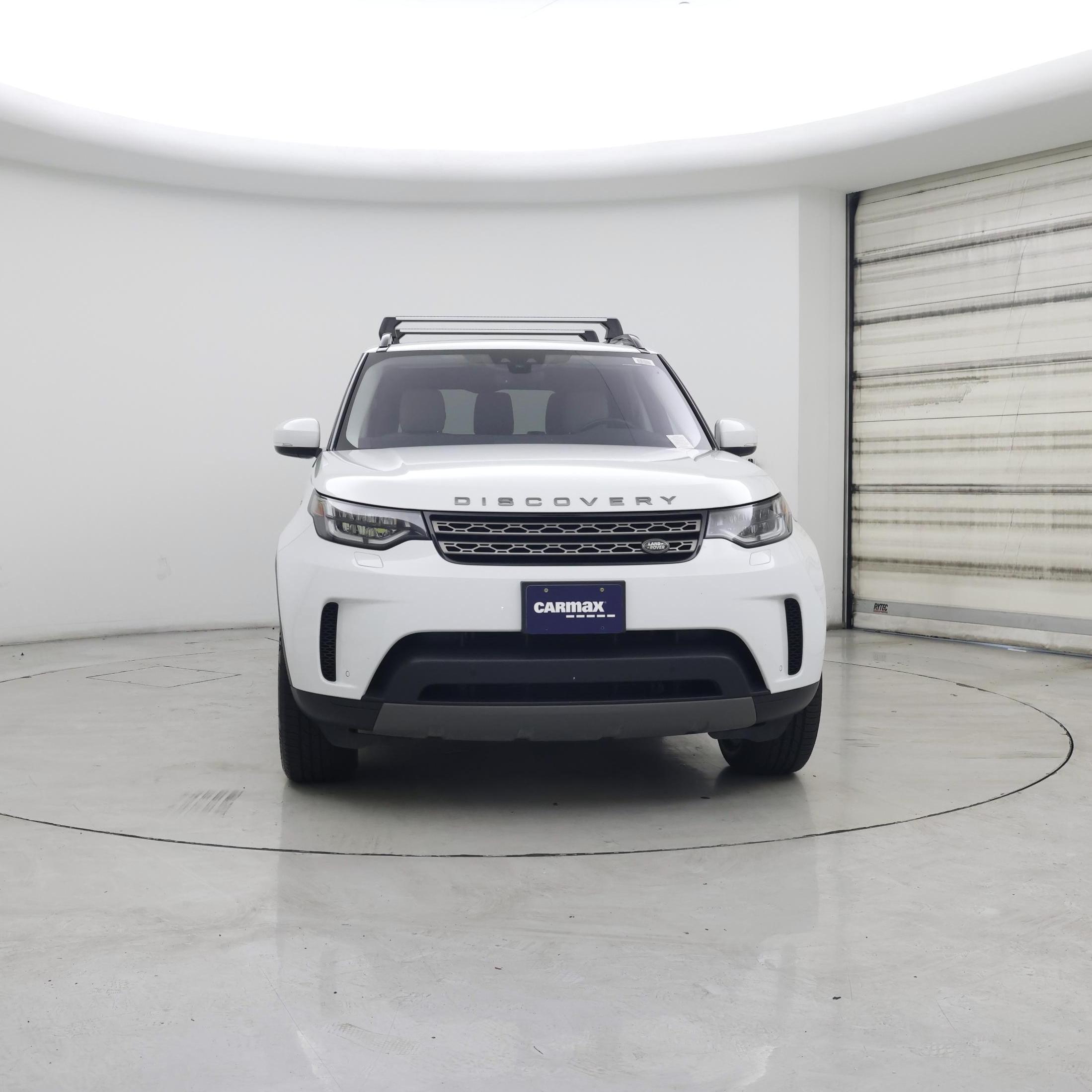 Thumbnail: 2017 Land Rover Discovery - 5