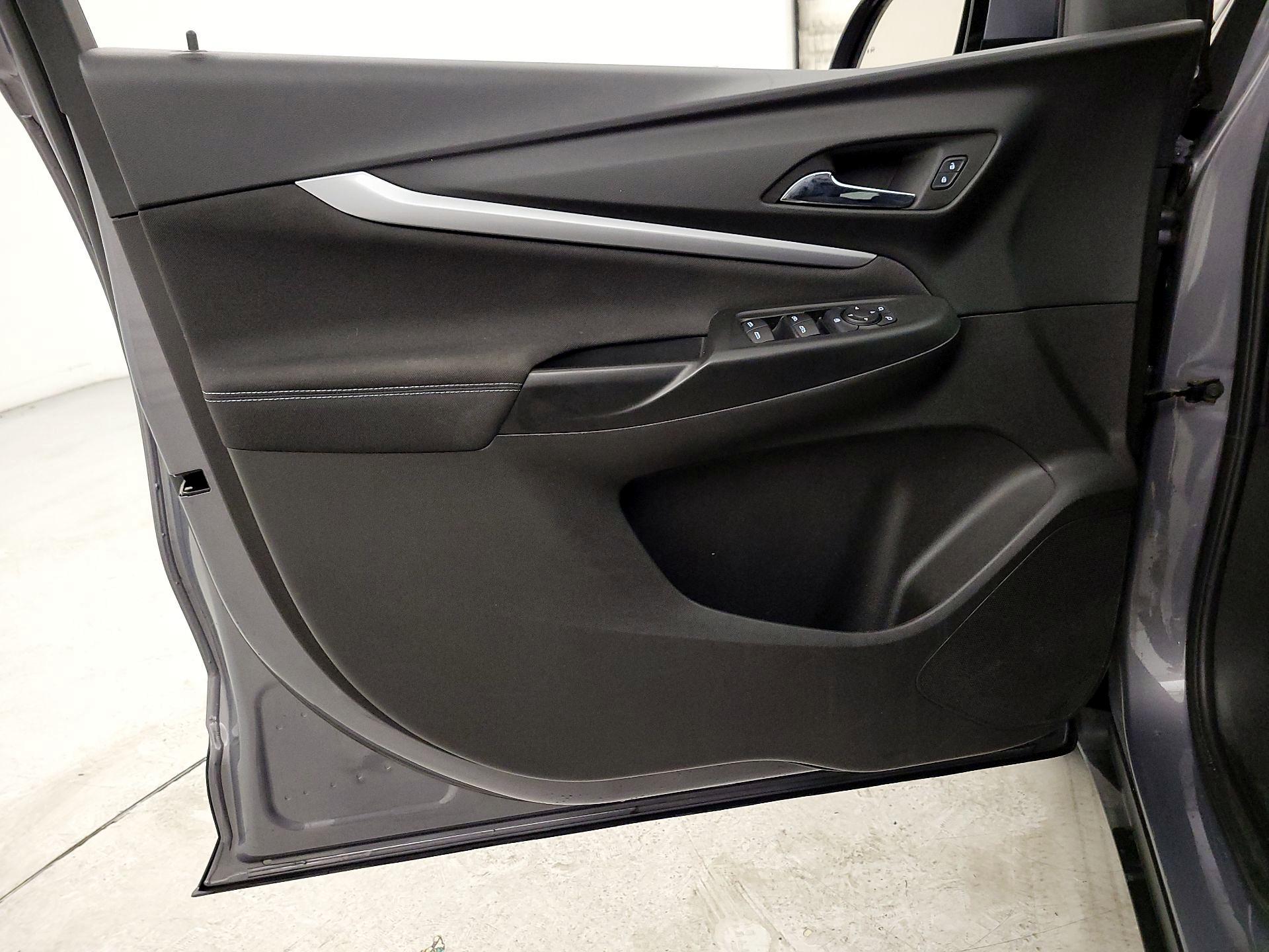 Thumbnail: 2023 Chevrolet Bolt EUV - 12