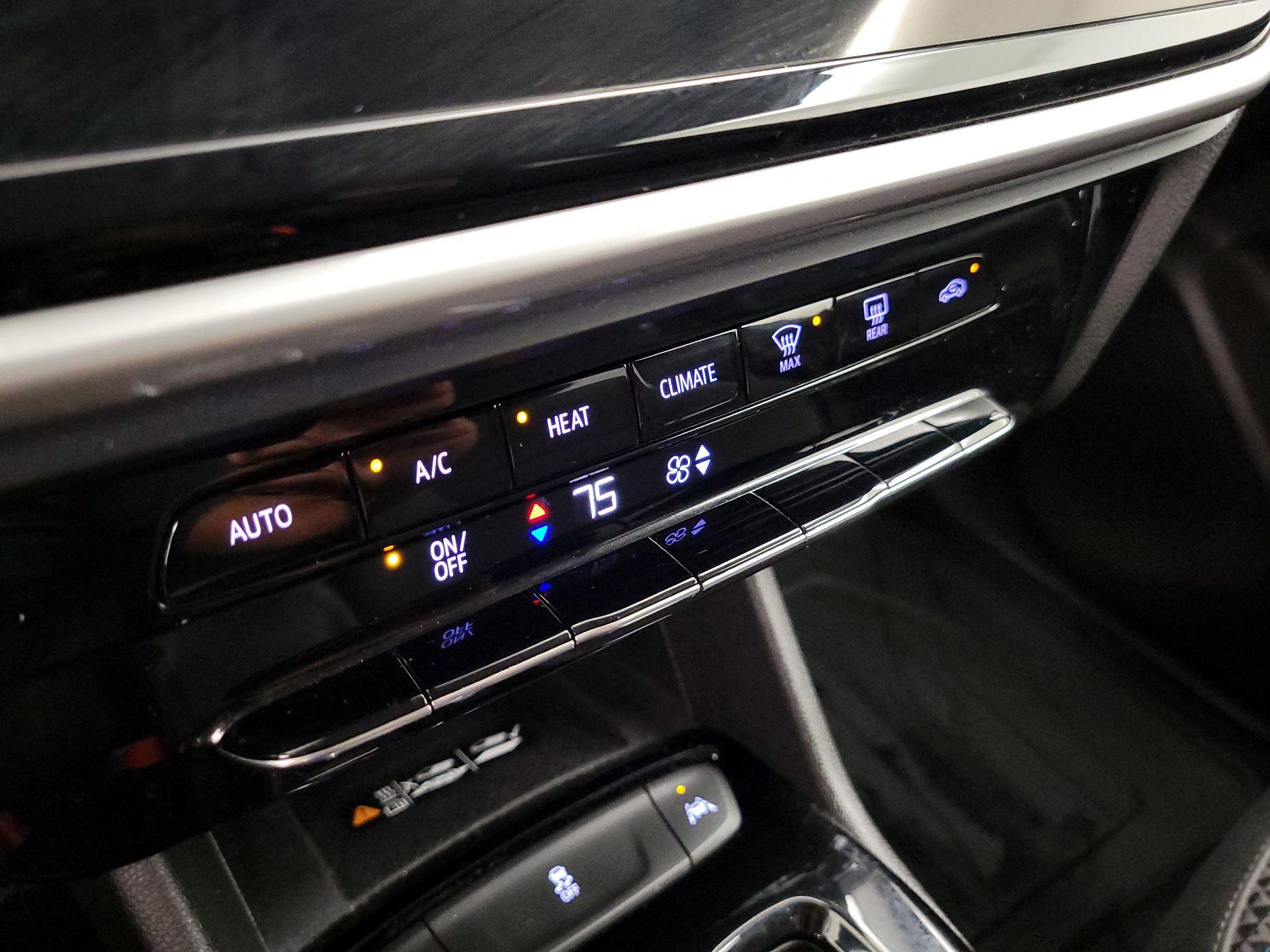 Thumbnail: 2023 Chevrolet Bolt EUV - 16