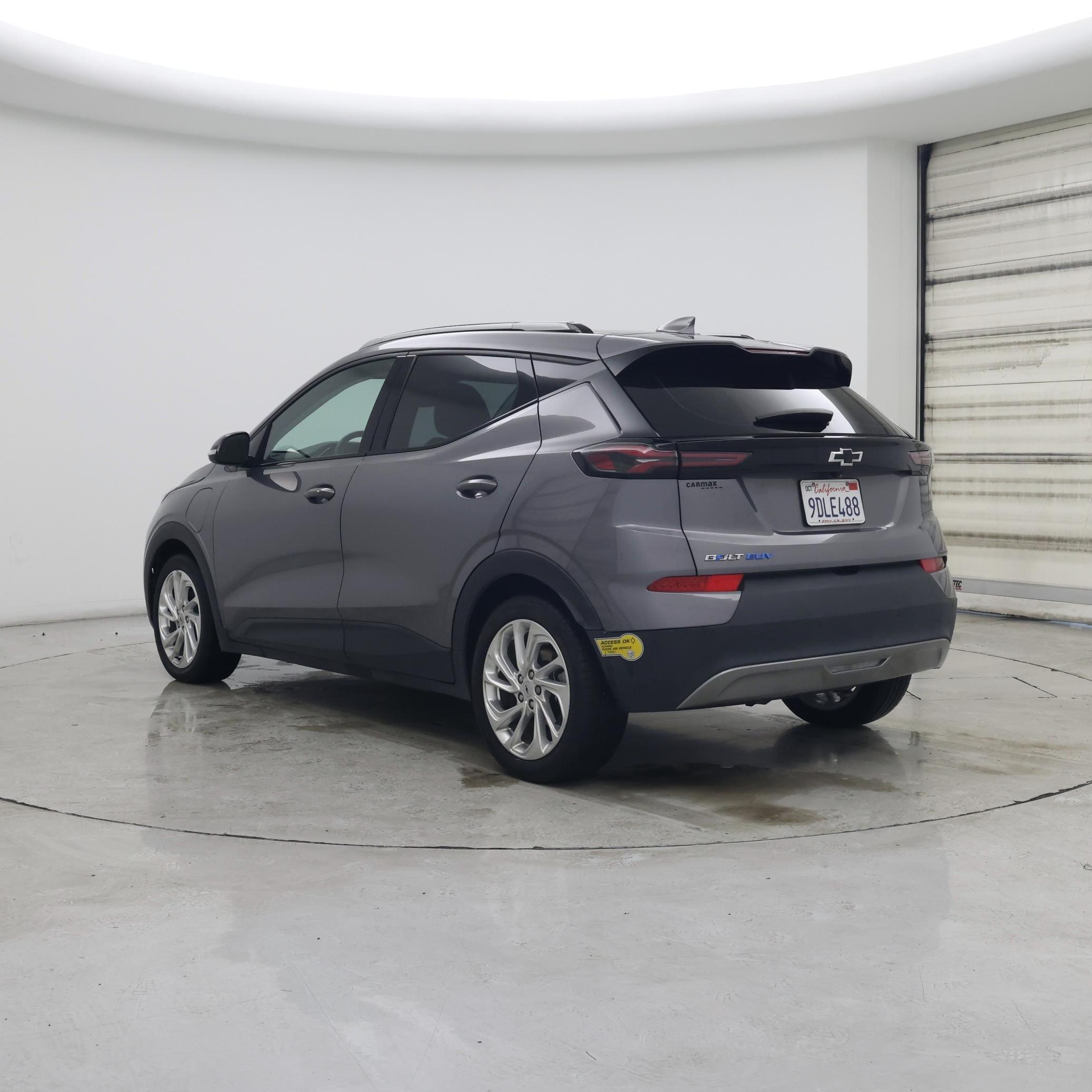 Thumbnail: 2023 Chevrolet Bolt EUV - 2