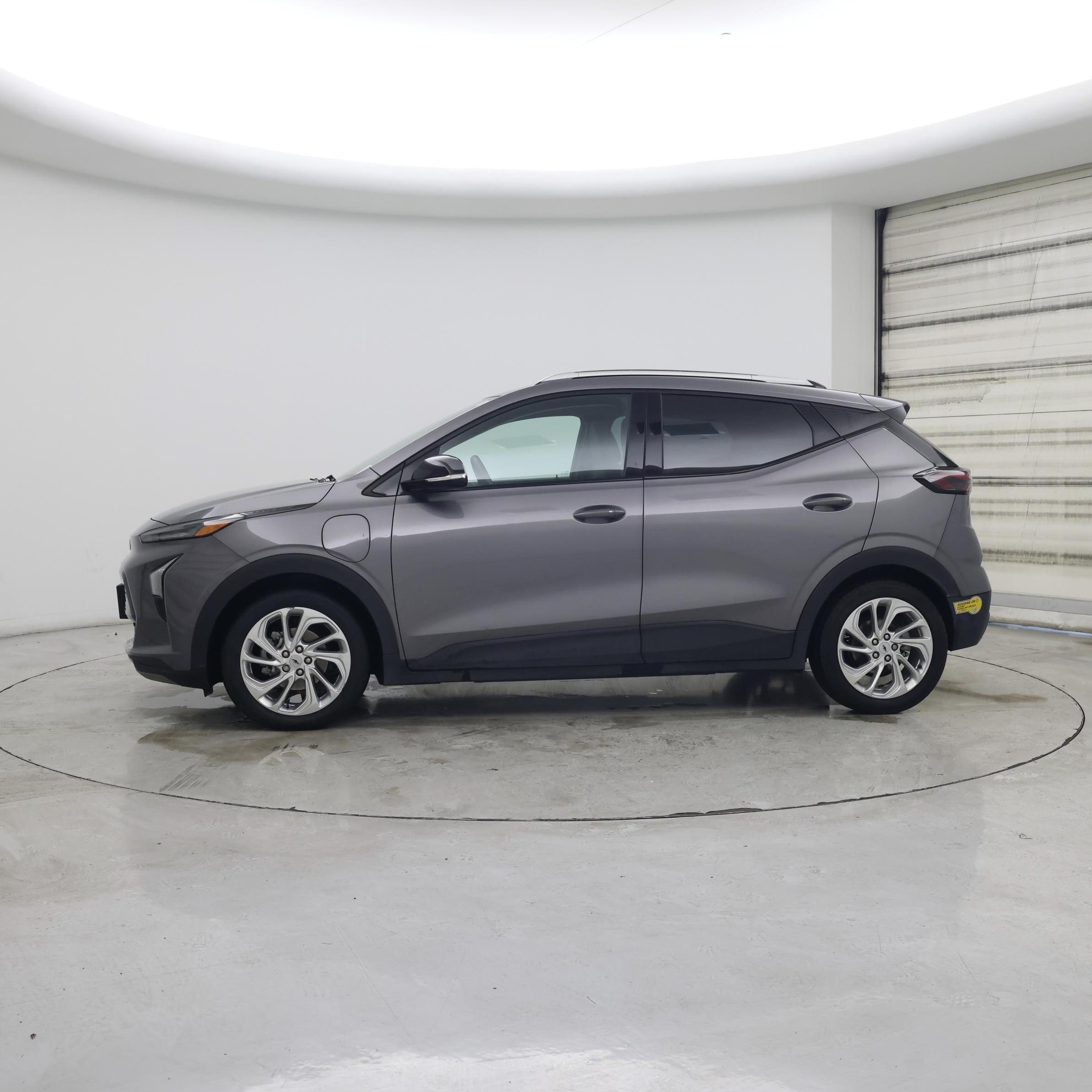 Thumbnail: 2023 Chevrolet Bolt EUV - 3