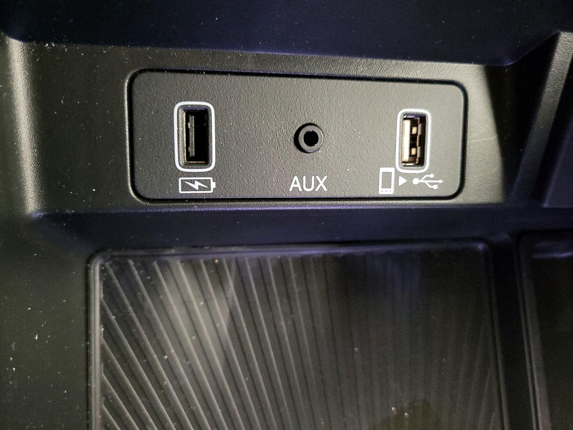 Thumbnail: 2022 Acura TLX - 19