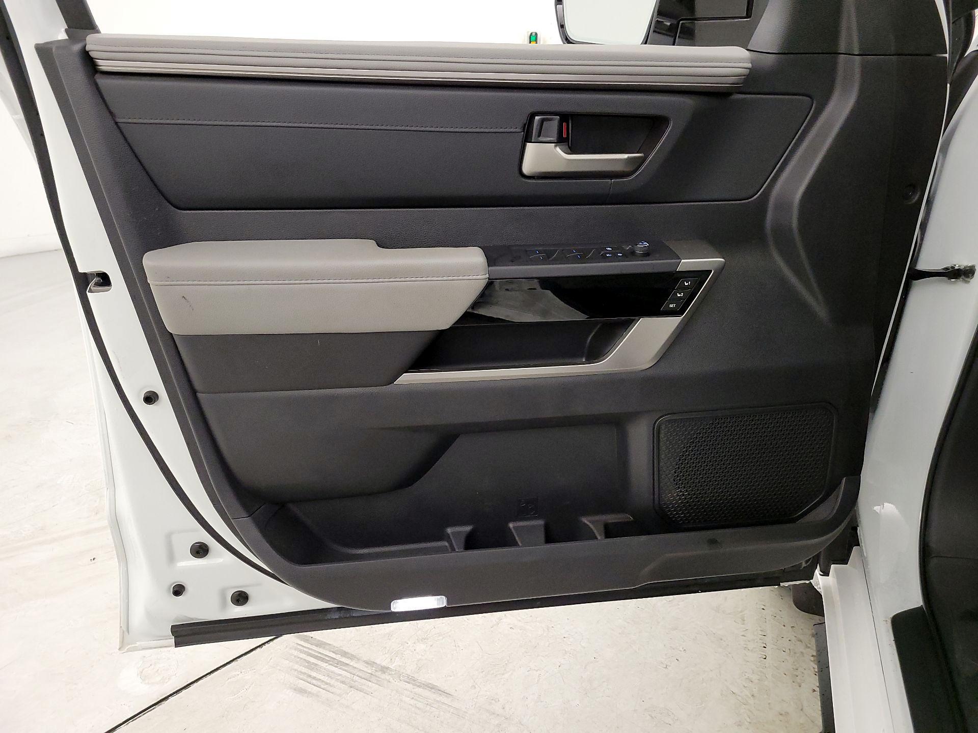 Thumbnail: 2023 Toyota Tundra - 12