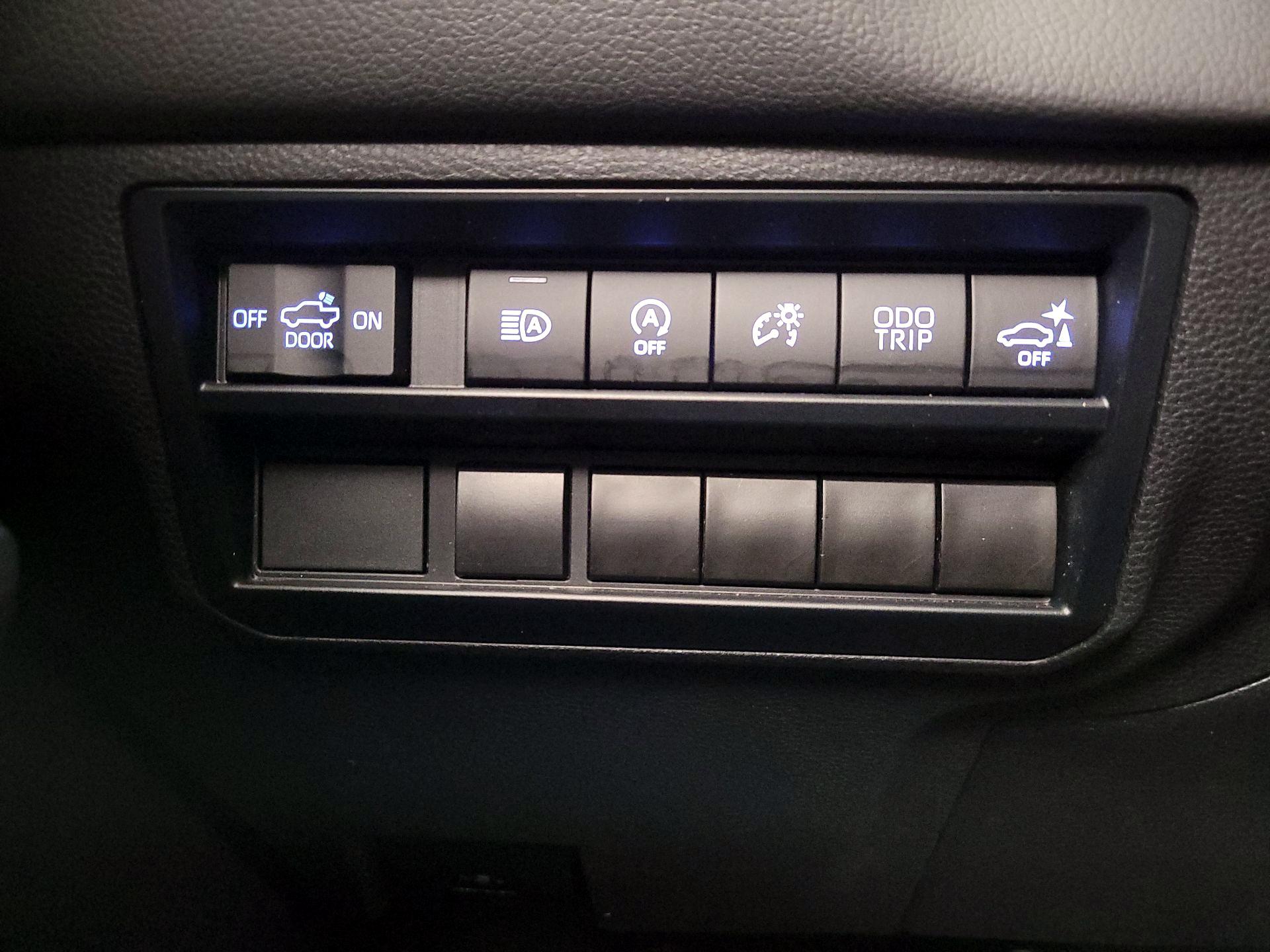 Thumbnail: 2023 Toyota Tundra - 13