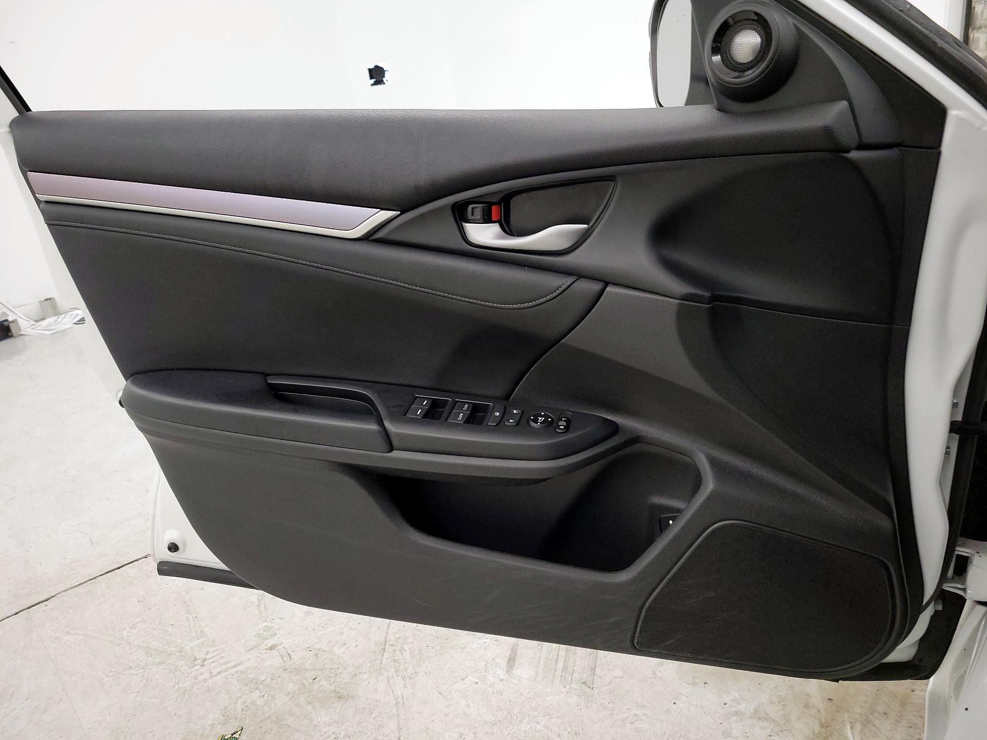 Thumbnail: 2017 Honda Civic - 12