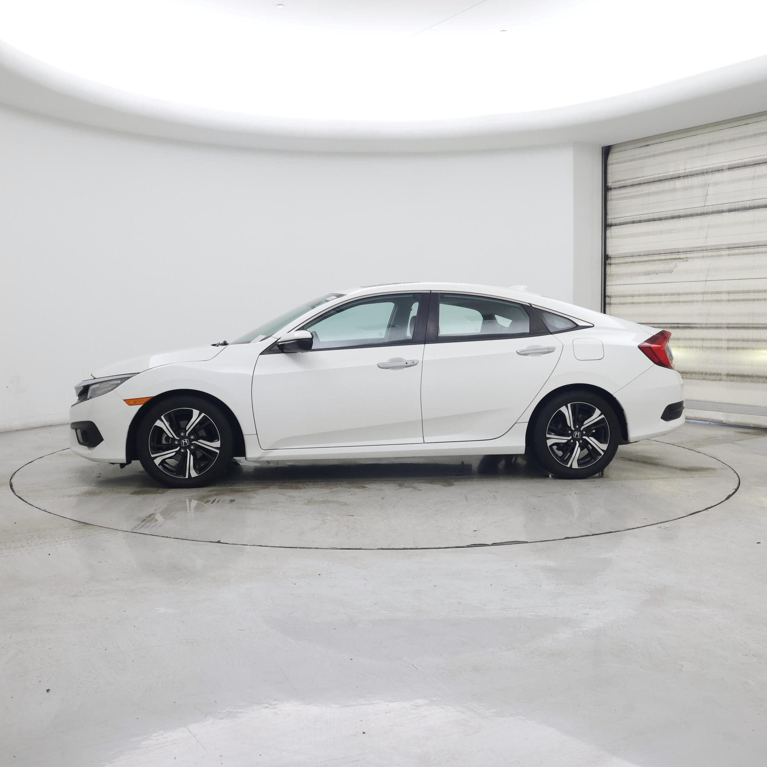 Thumbnail: 2017 Honda Civic - 3