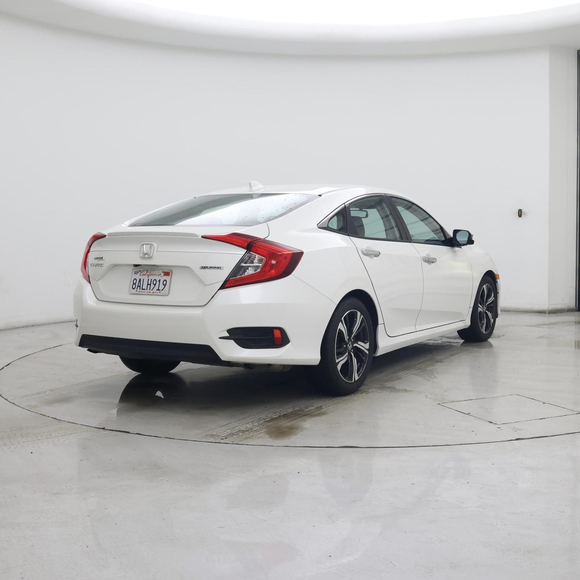 Thumbnail: 2017 Honda Civic - 8