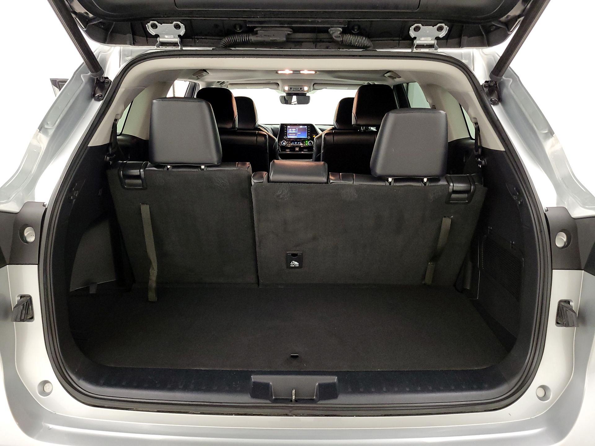 Thumbnail: 2022 Toyota Highlander - 20