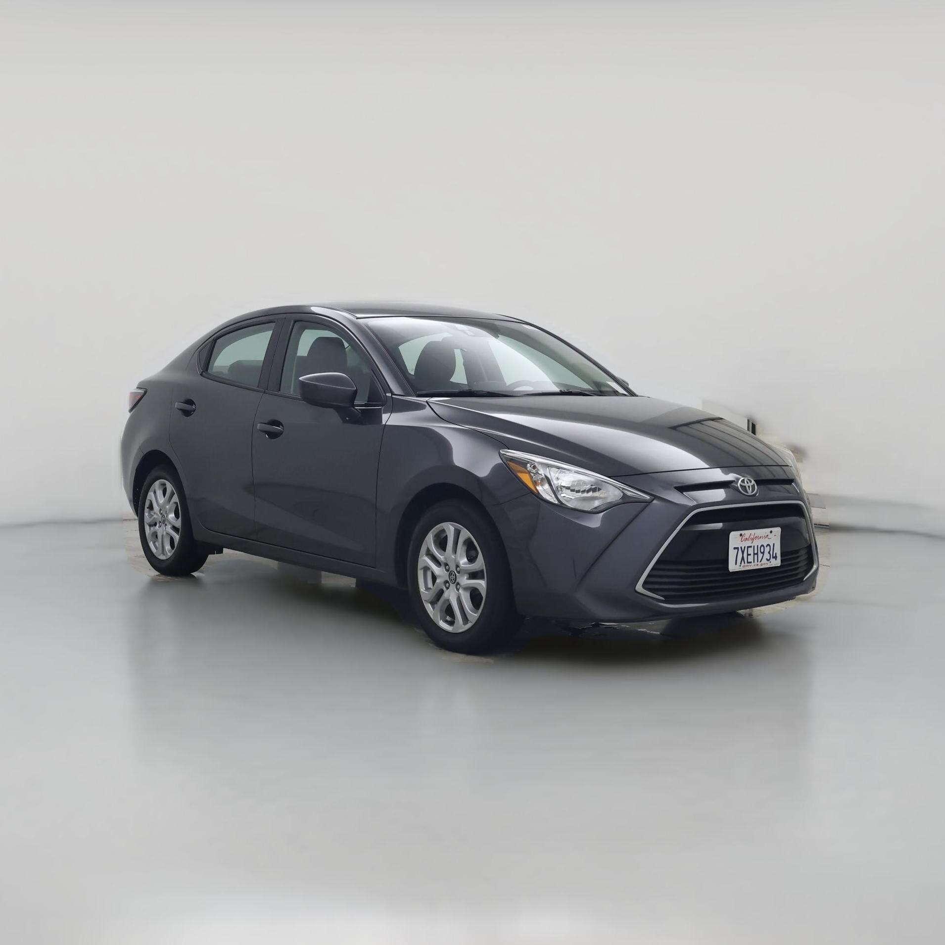 Thumbnail: 2017 Toyota Yaris iA - 1