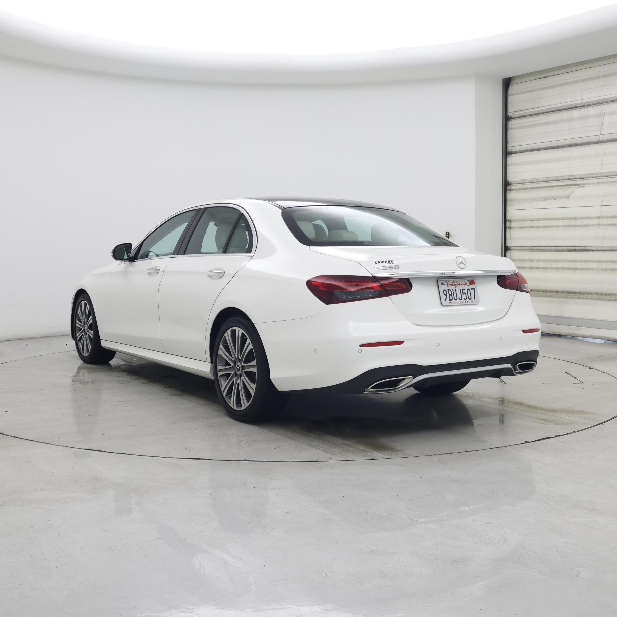 Thumbnail: 2022 Mercedes-Benz E-Class - 2