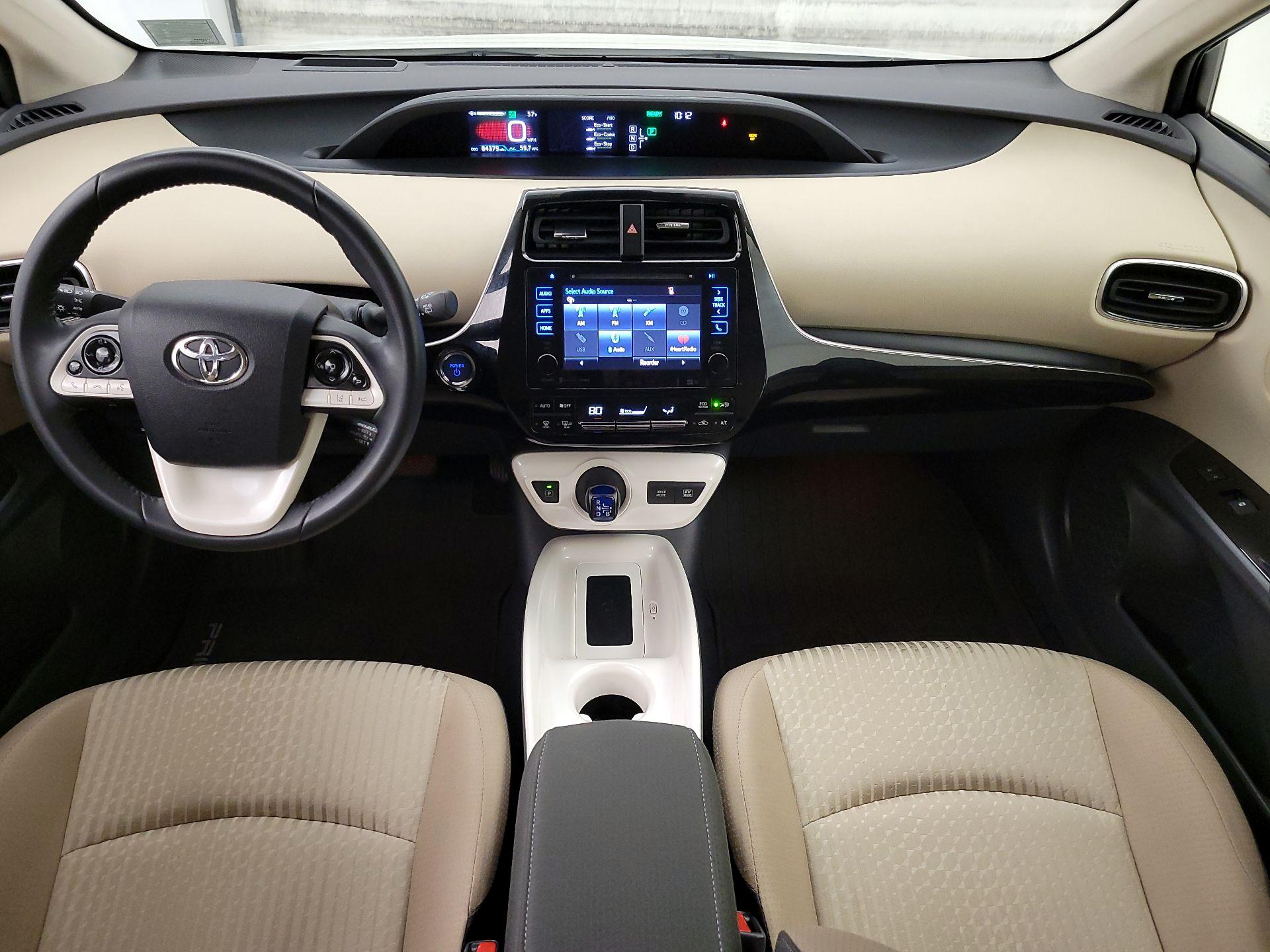 Thumbnail: 2016 Toyota Prius - 9