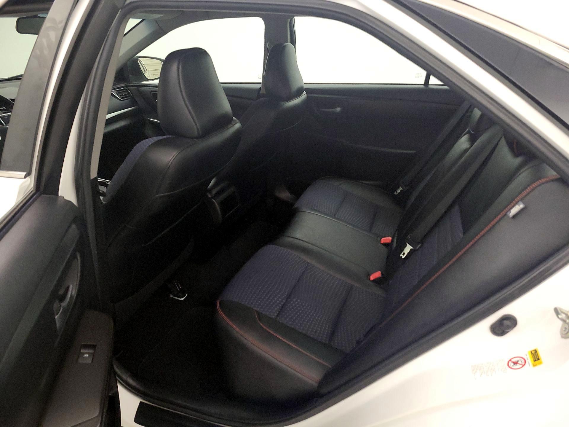 Thumbnail: 2015 Toyota Camry - 19