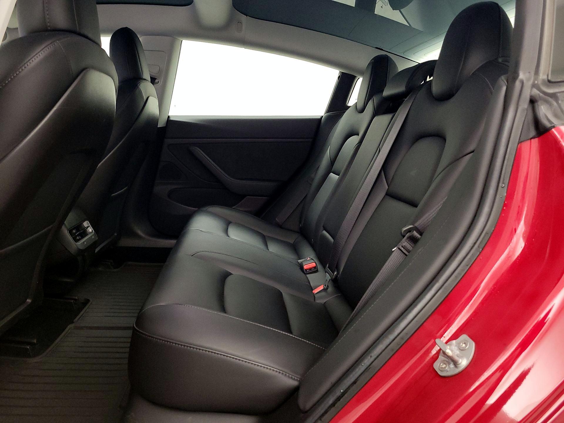 Thumbnail: 2019 Tesla Model 3 - 18