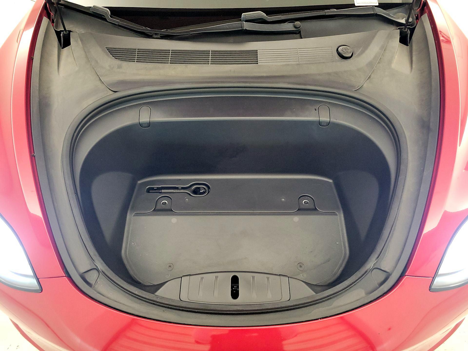 Thumbnail: 2019 Tesla Model 3 - 20