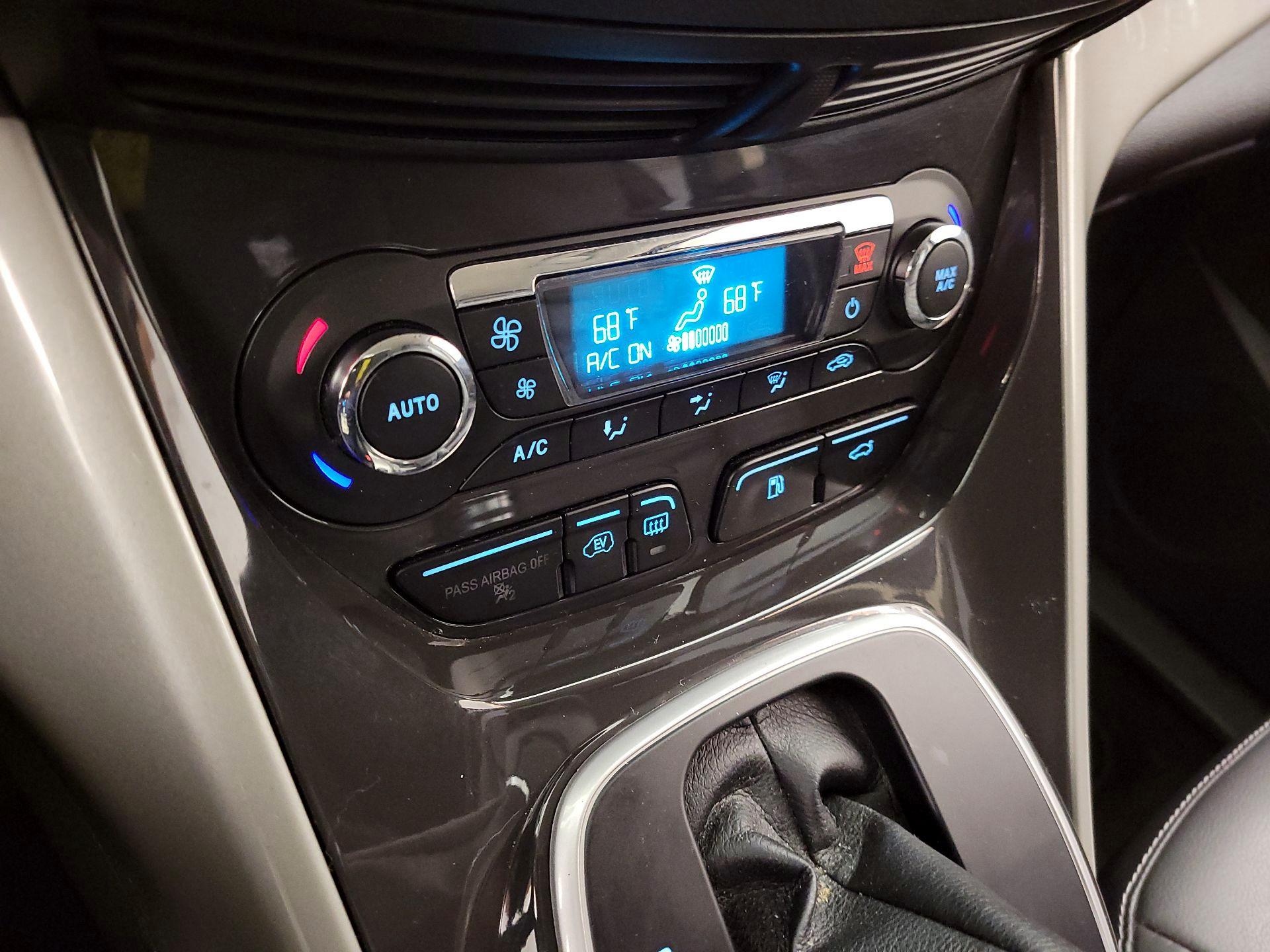 Thumbnail: 2016 Ford C-Max - 17