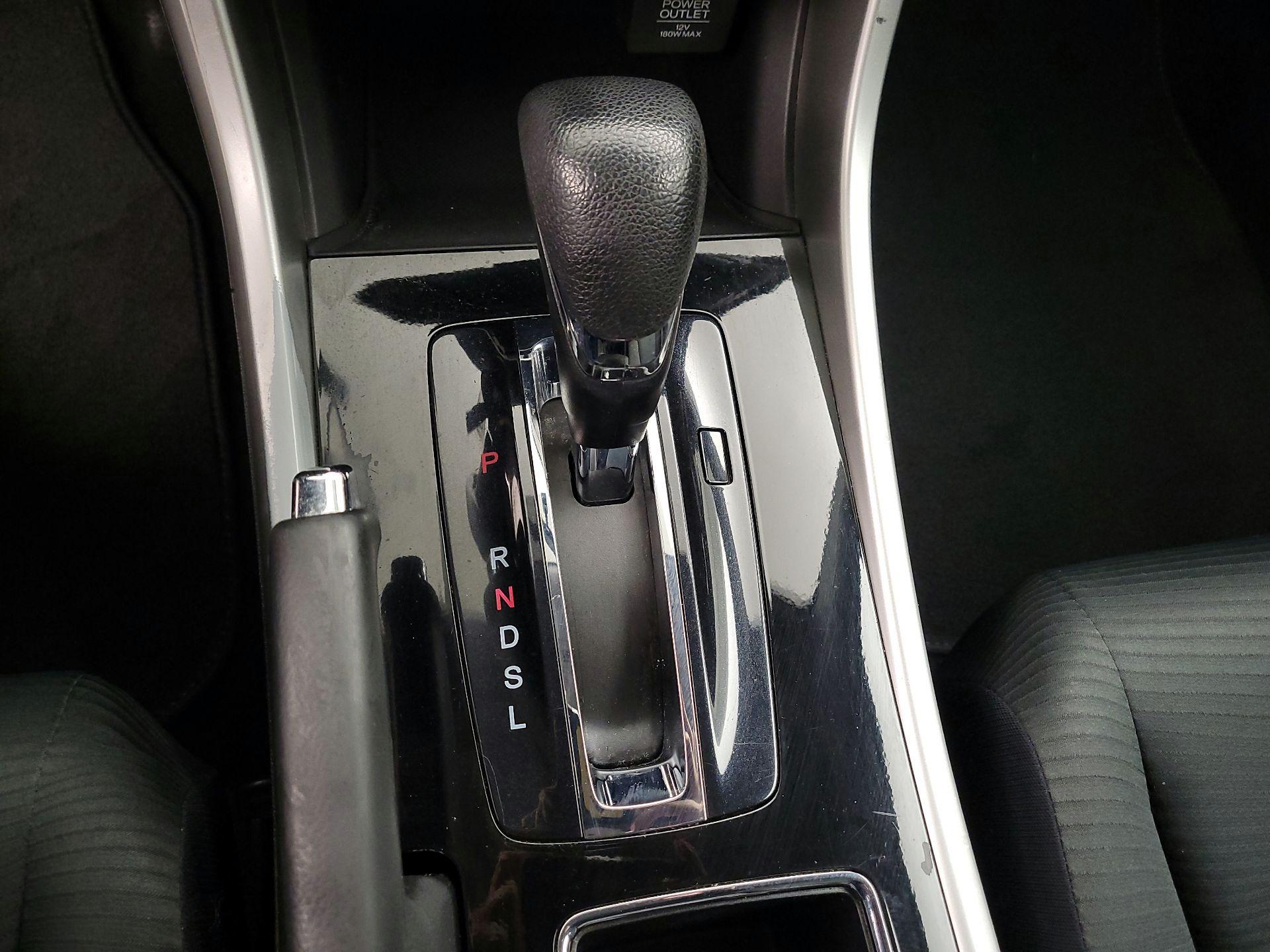 Thumbnail: 2016 Honda Accord - 16