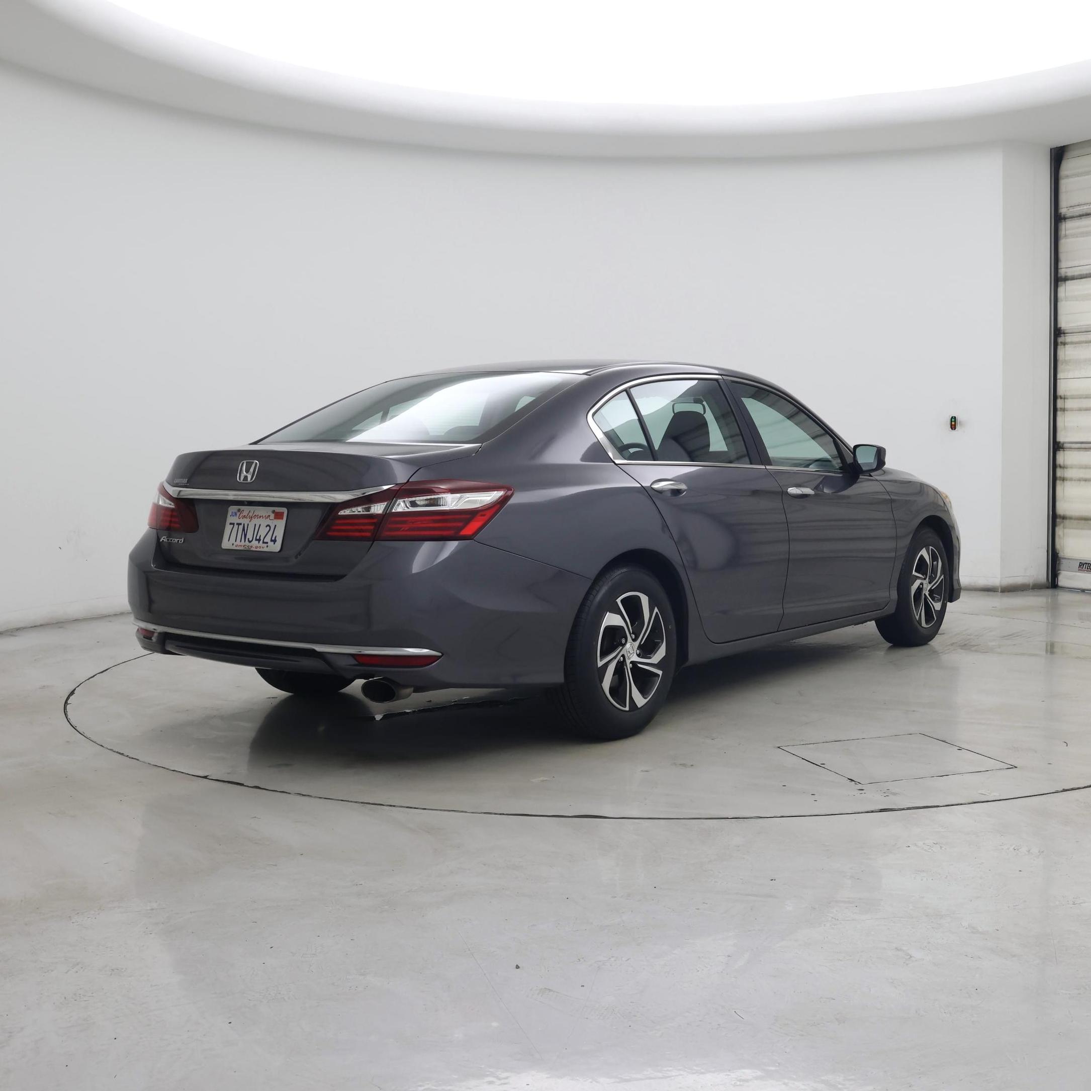 Thumbnail: 2016 Honda Accord - 8