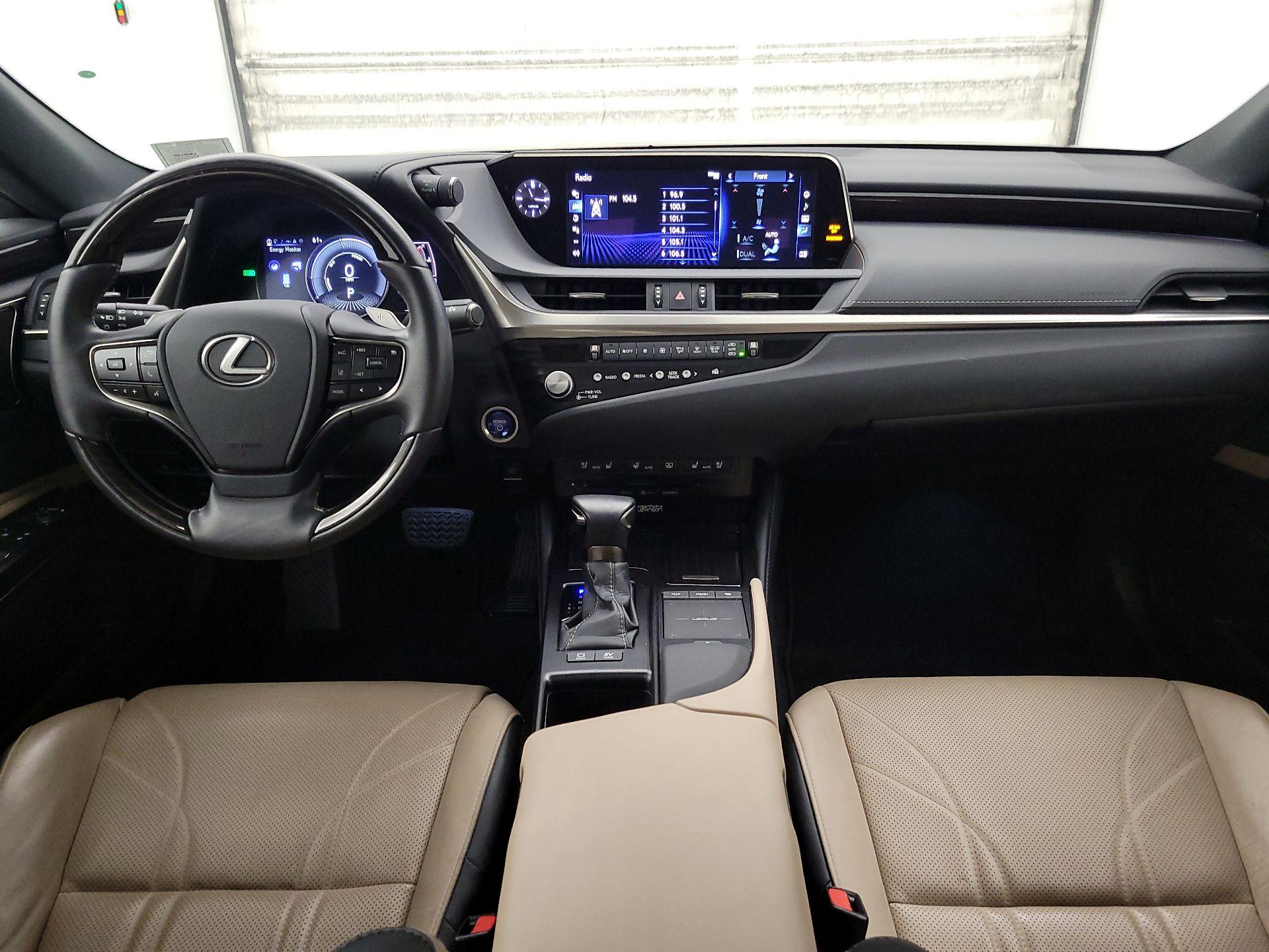 Thumbnail: 2021 Lexus ES - 9