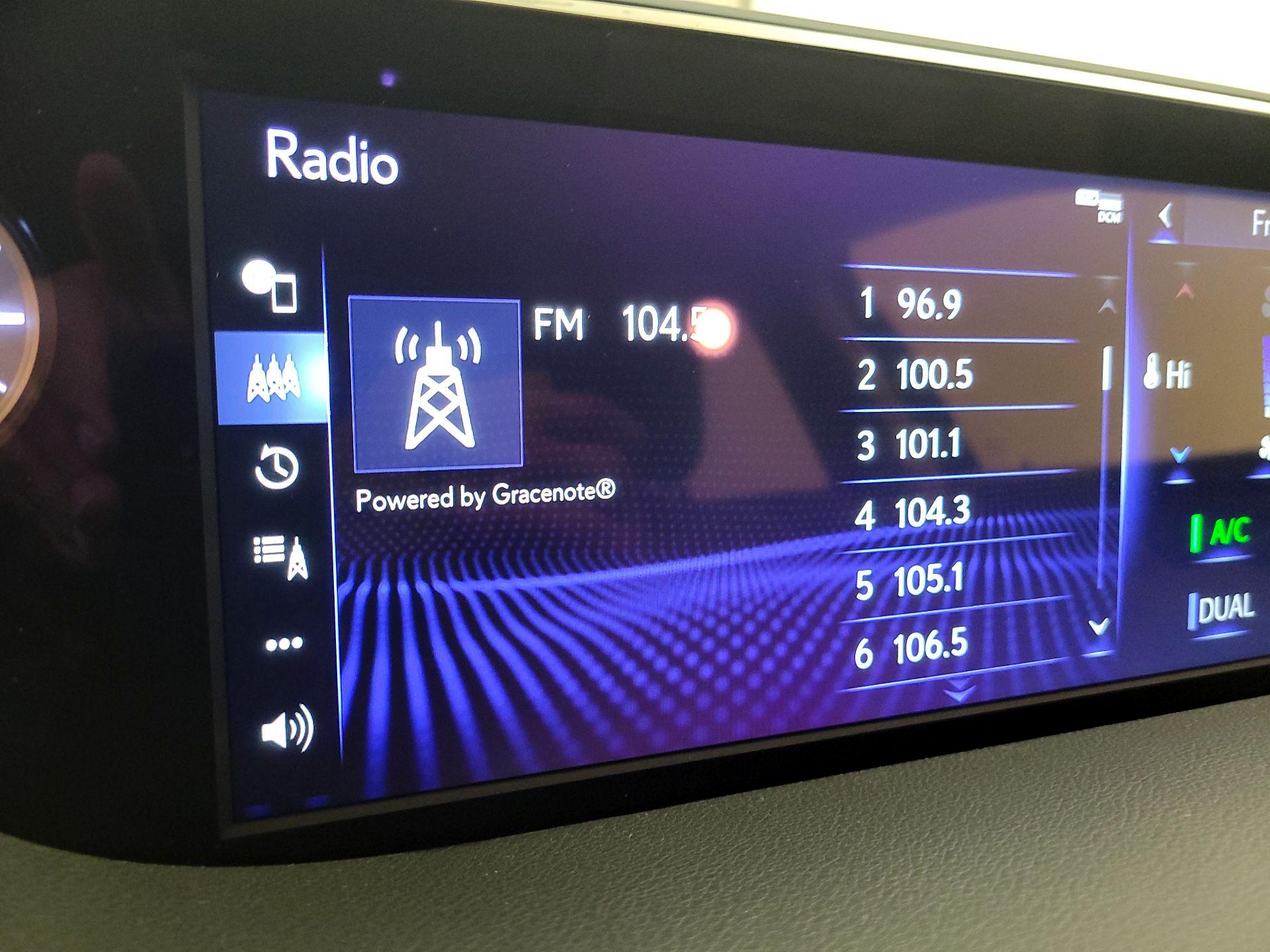 Thumbnail: 2021 Lexus ES - 15