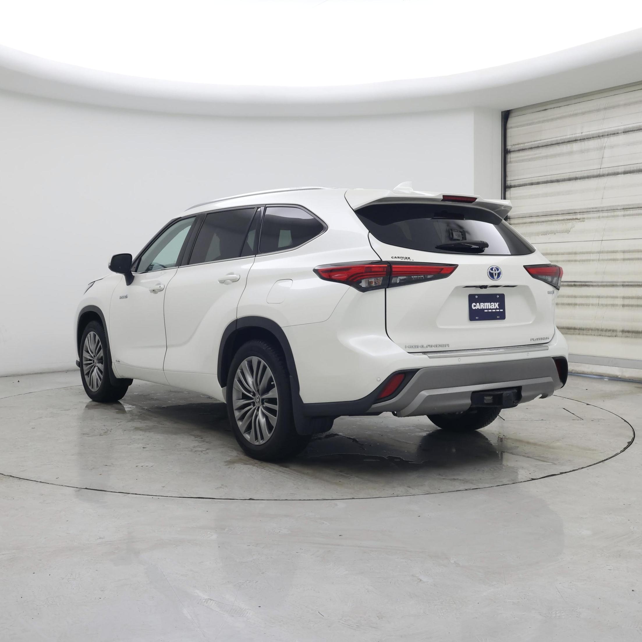 Thumbnail: 2021 Toyota Highlander - 2