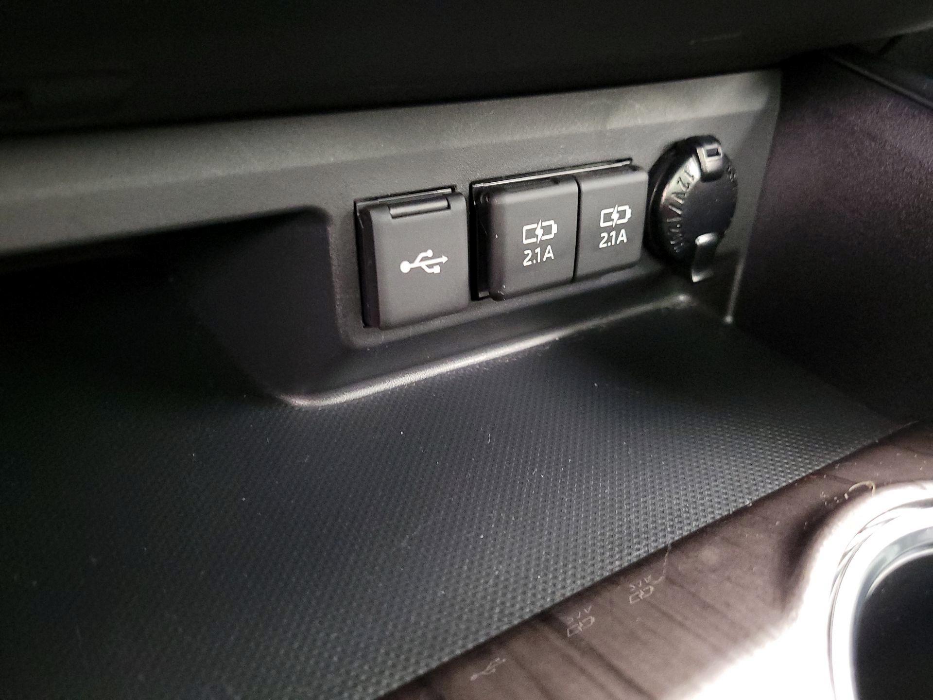 Thumbnail: 2021 Toyota Highlander - 19