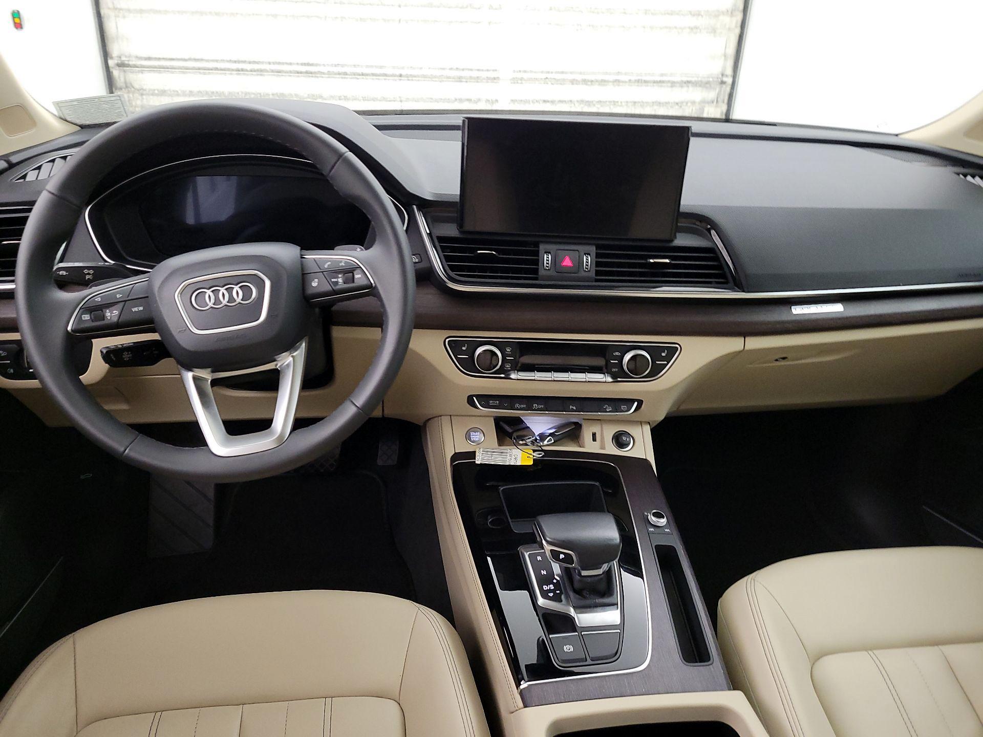 Thumbnail: 2022 Audi Q5 - 9