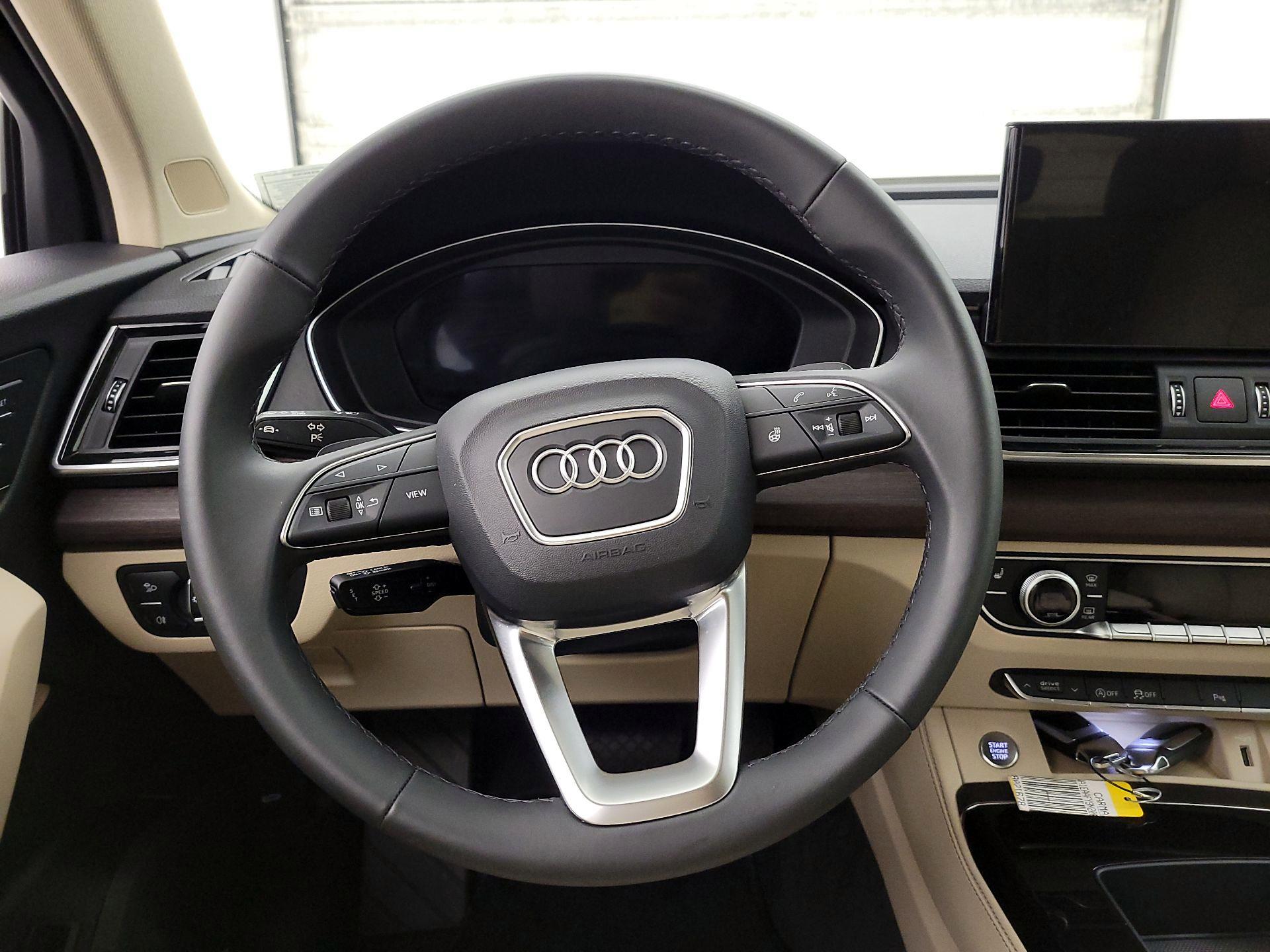 Thumbnail: 2022 Audi Q5 - 10