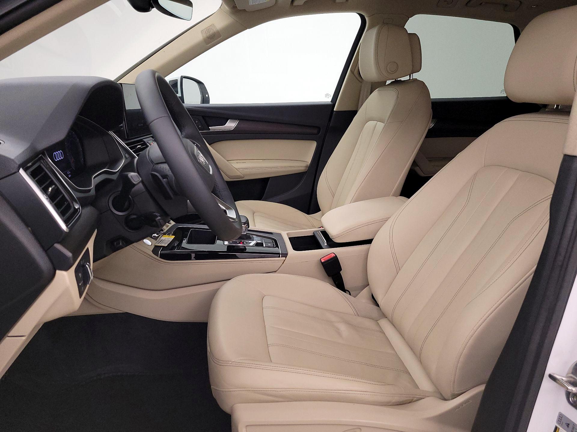 Thumbnail: 2022 Audi Q5 - 11