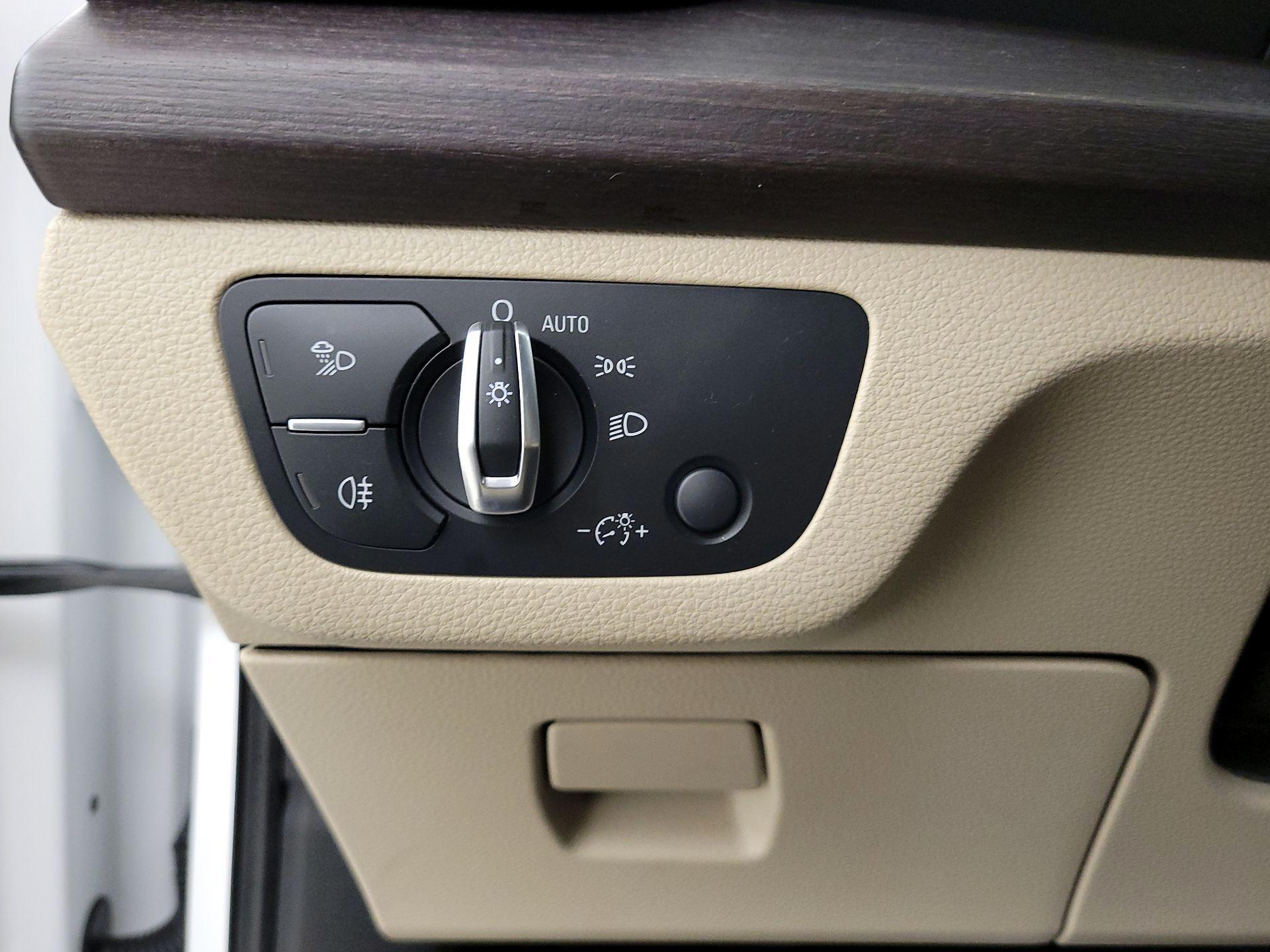 Thumbnail: 2022 Audi Q5 - 13