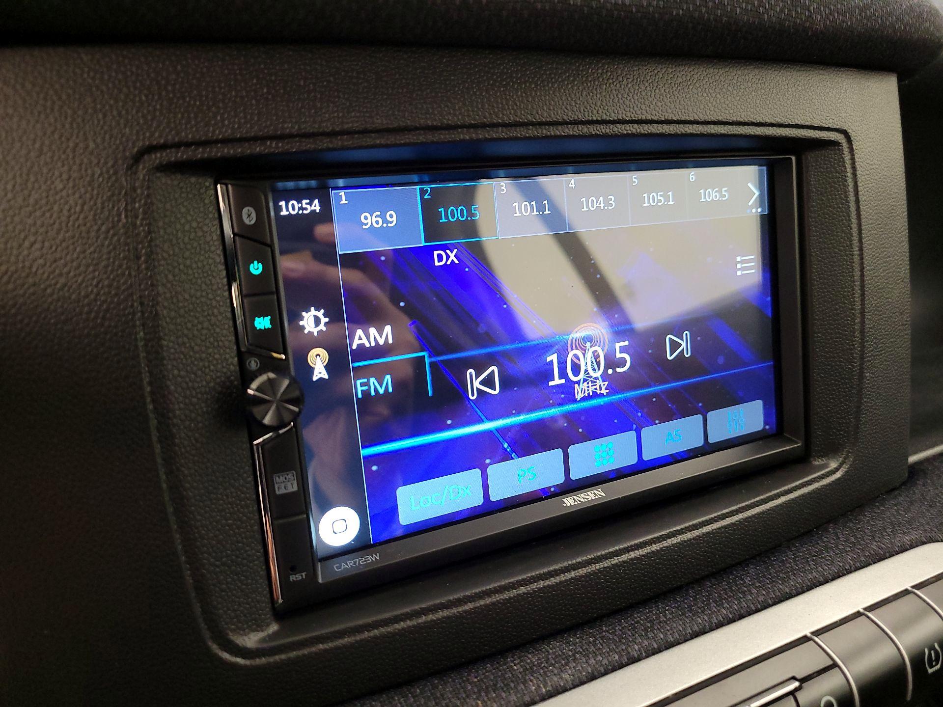 Thumbnail: 2015 smart fortwo - 13