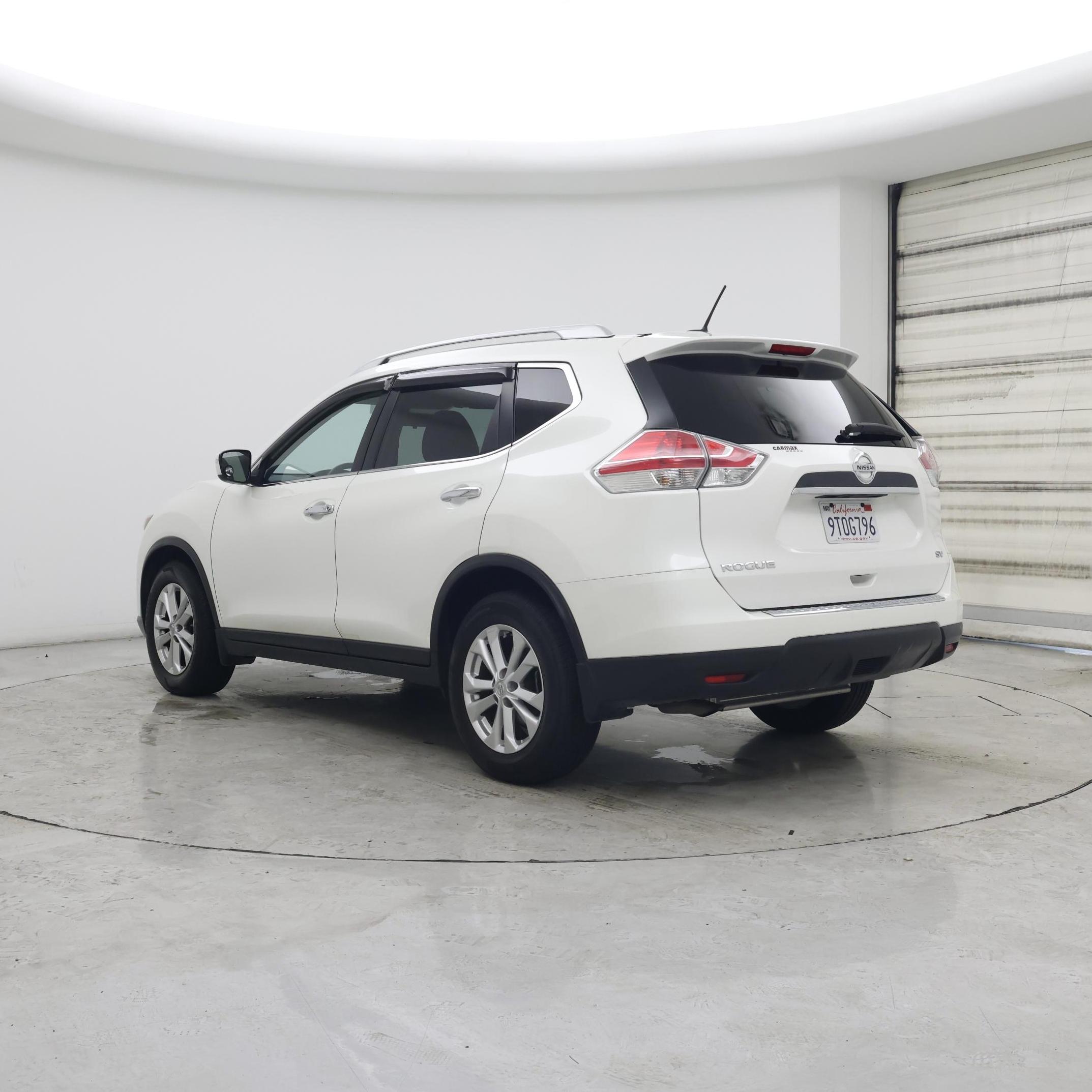 Thumbnail: 2015 Nissan Rogue - 2