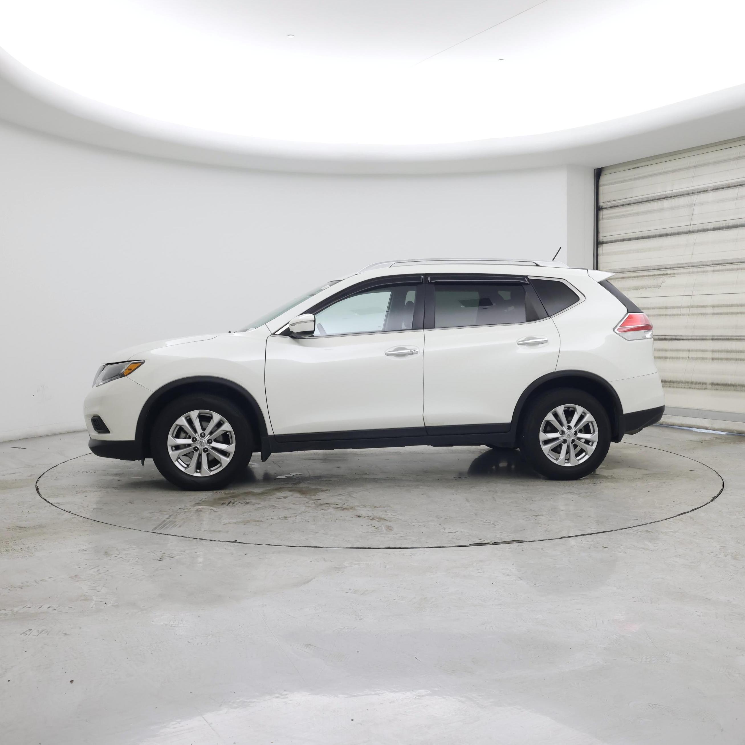 Thumbnail: 2015 Nissan Rogue - 3