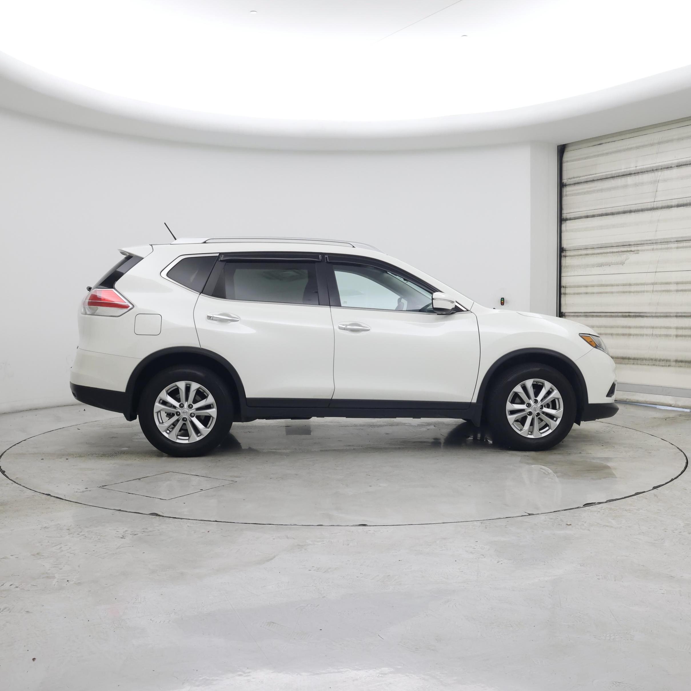 Thumbnail: 2015 Nissan Rogue - 7