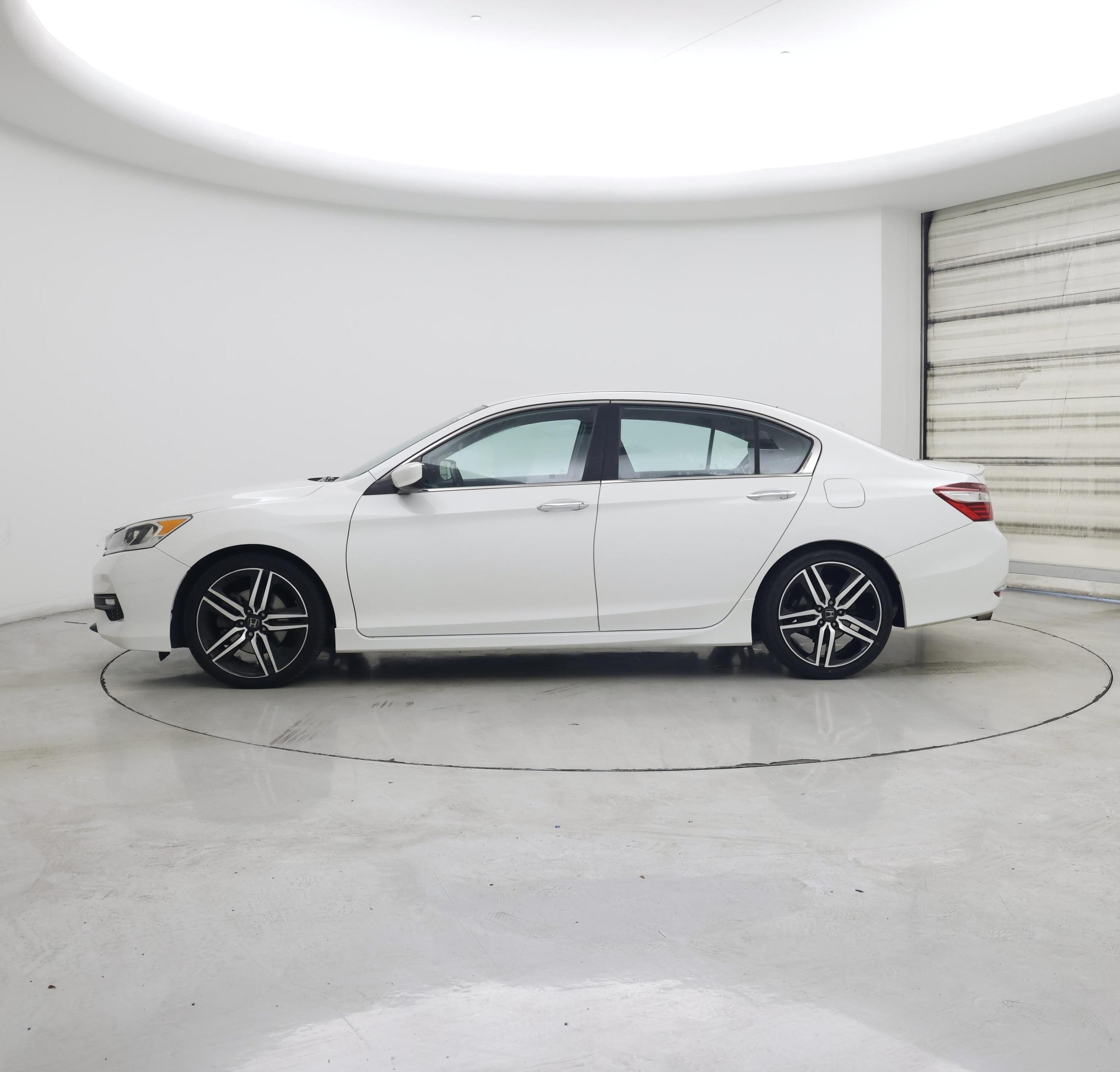 Thumbnail: 2017 Honda Accord - 3