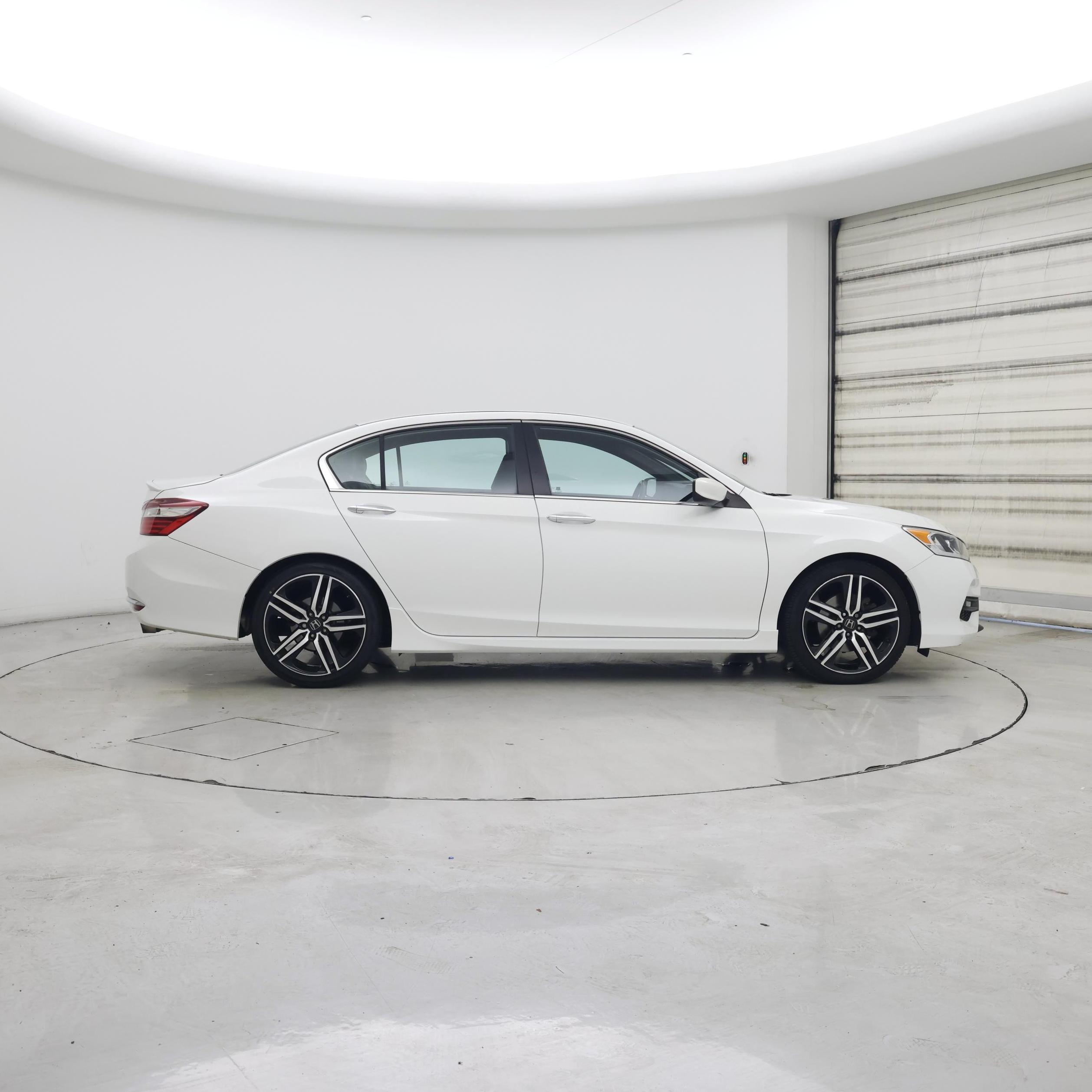 Thumbnail: 2017 Honda Accord - 7