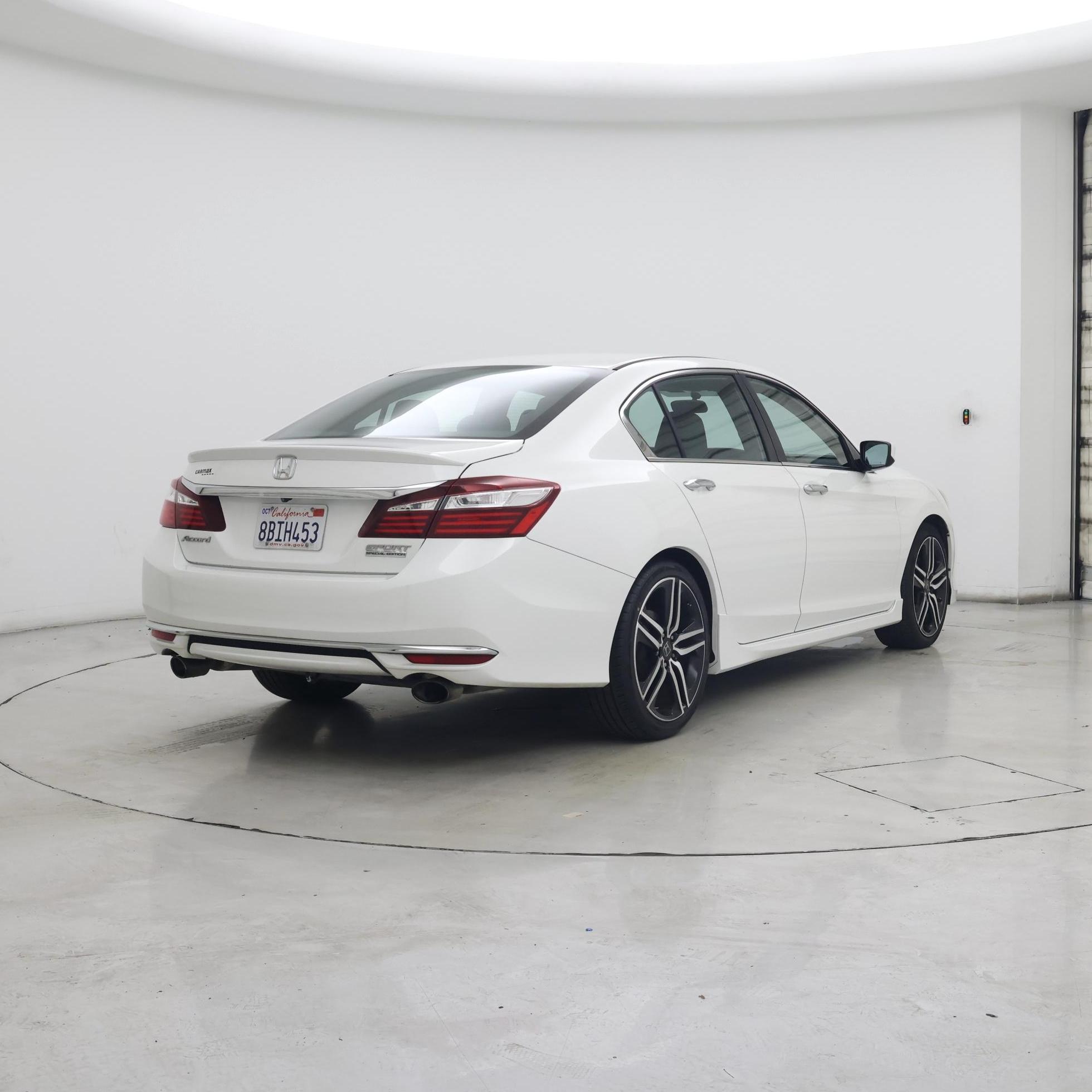 Thumbnail: 2017 Honda Accord - 8