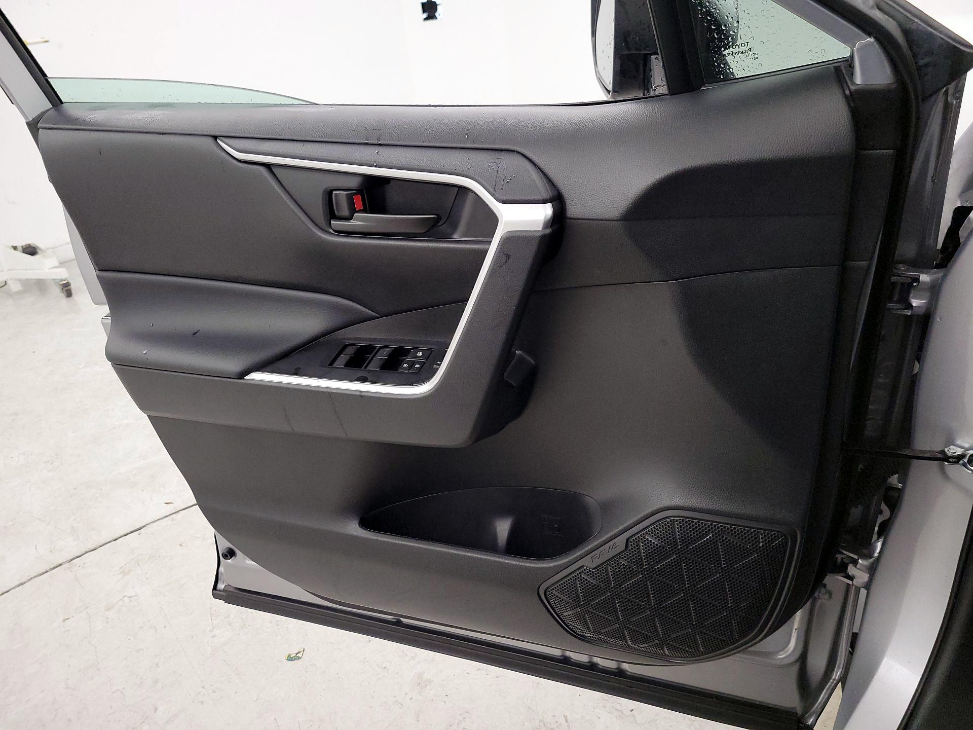 Thumbnail: 2024 Toyota RAV4 - 12