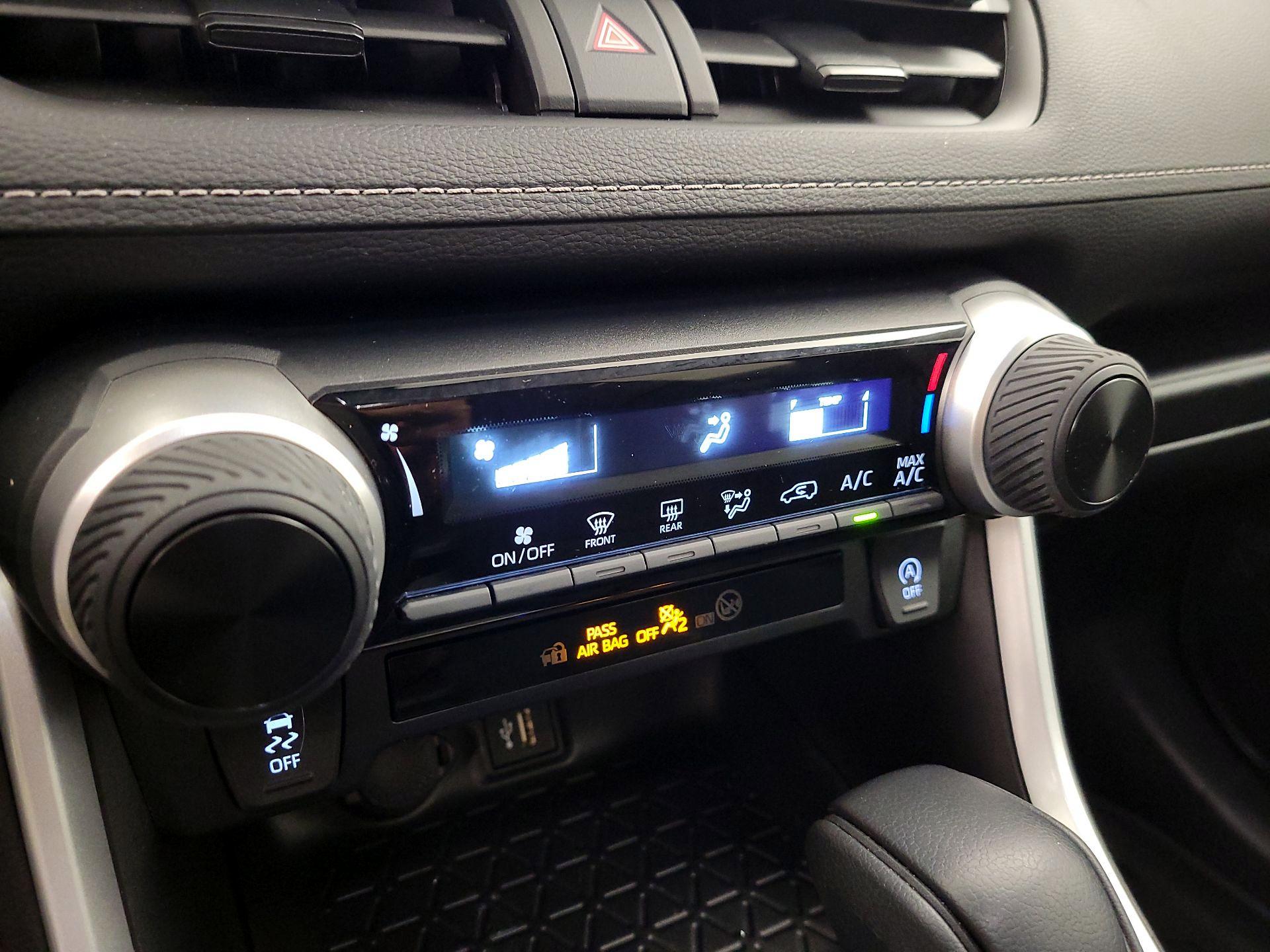 Thumbnail: 2024 Toyota RAV4 - 15