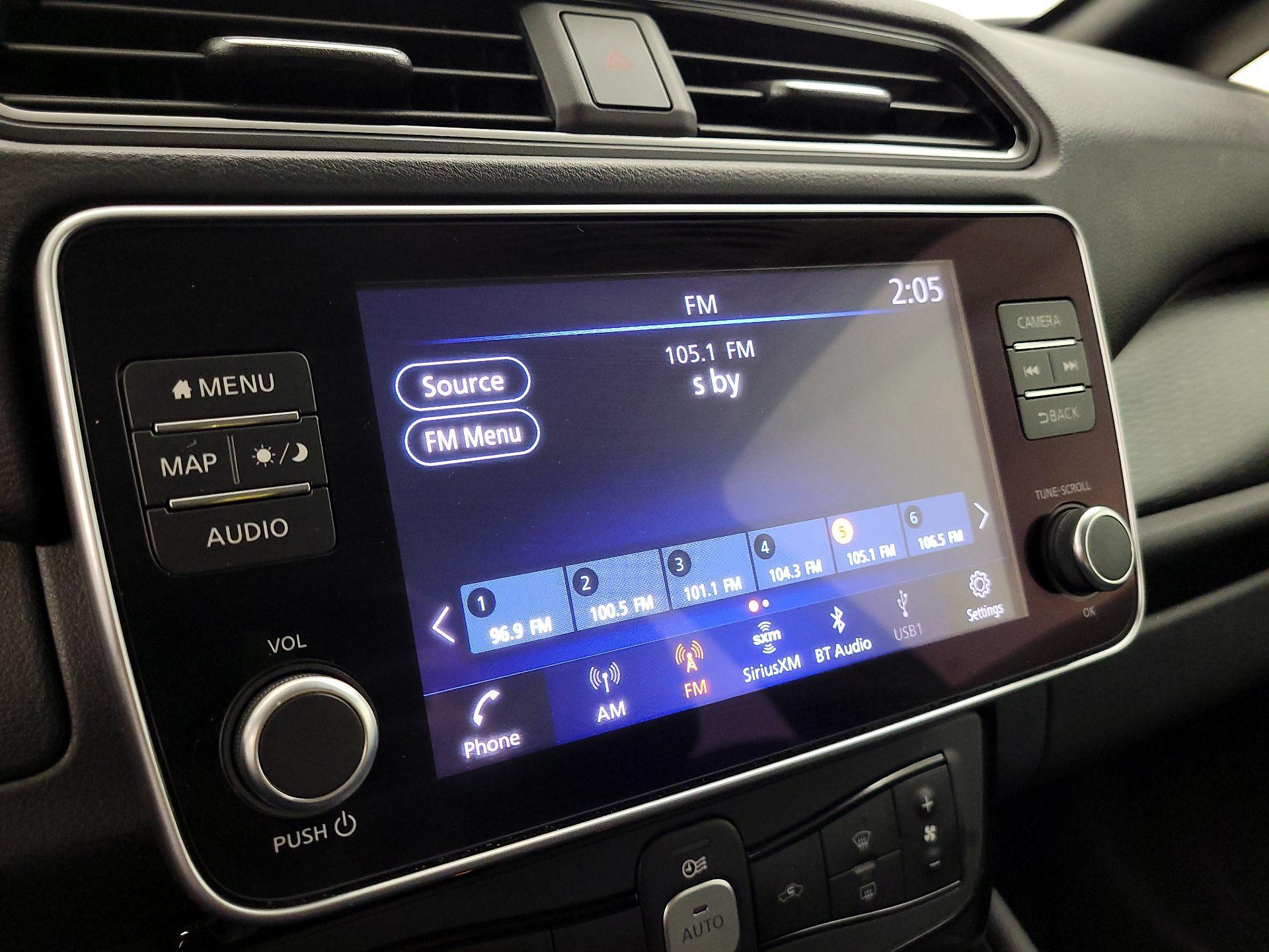 Thumbnail: 2022 Nissan Leaf - 16