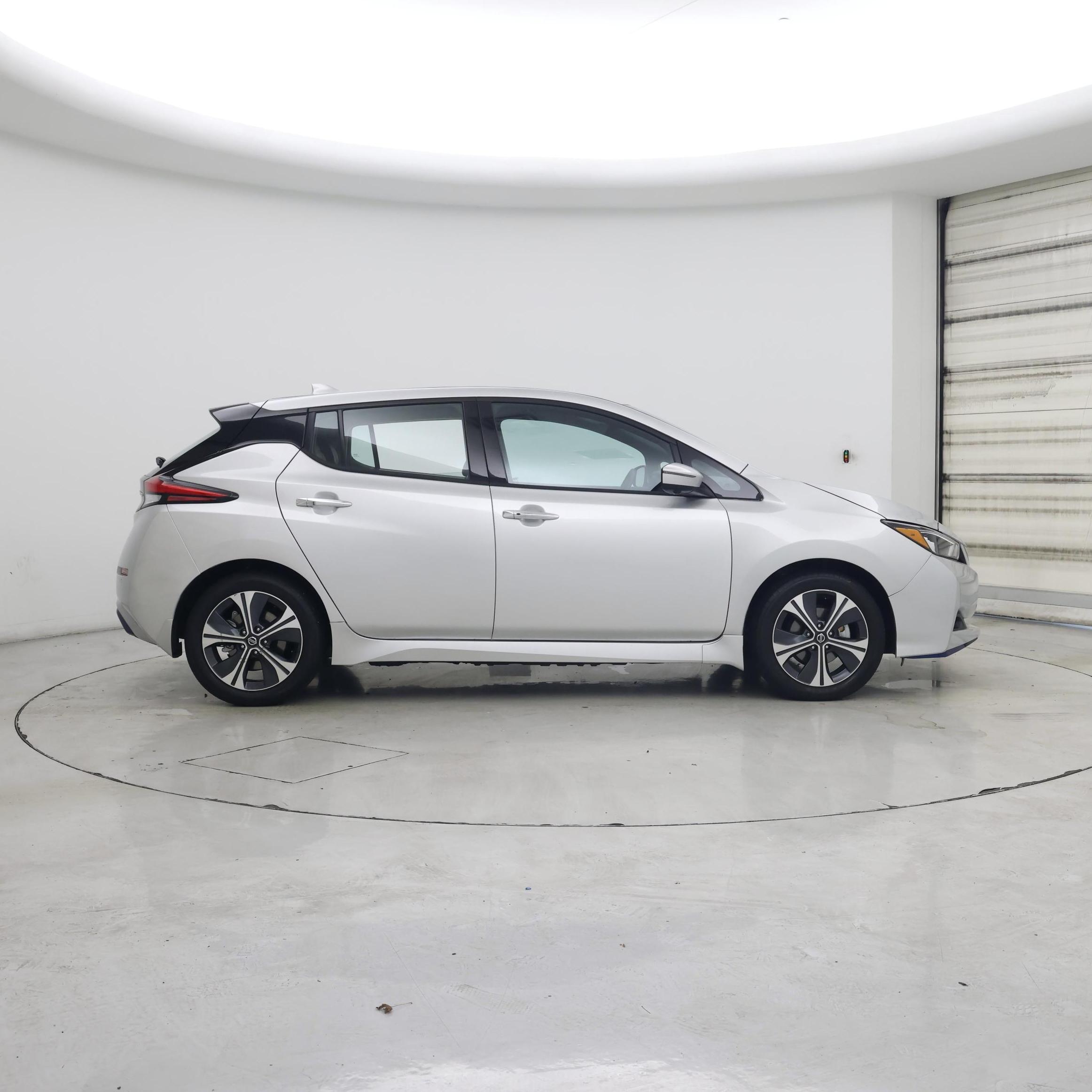 Thumbnail: 2022 Nissan Leaf - 7