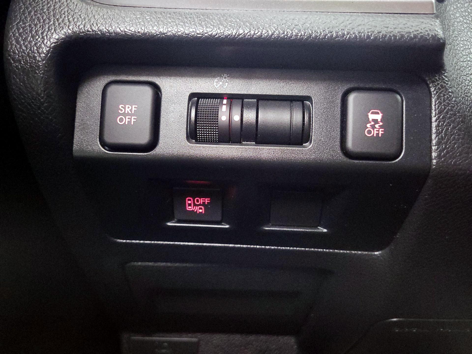 Thumbnail: 2017 Subaru Crosstrek - 13