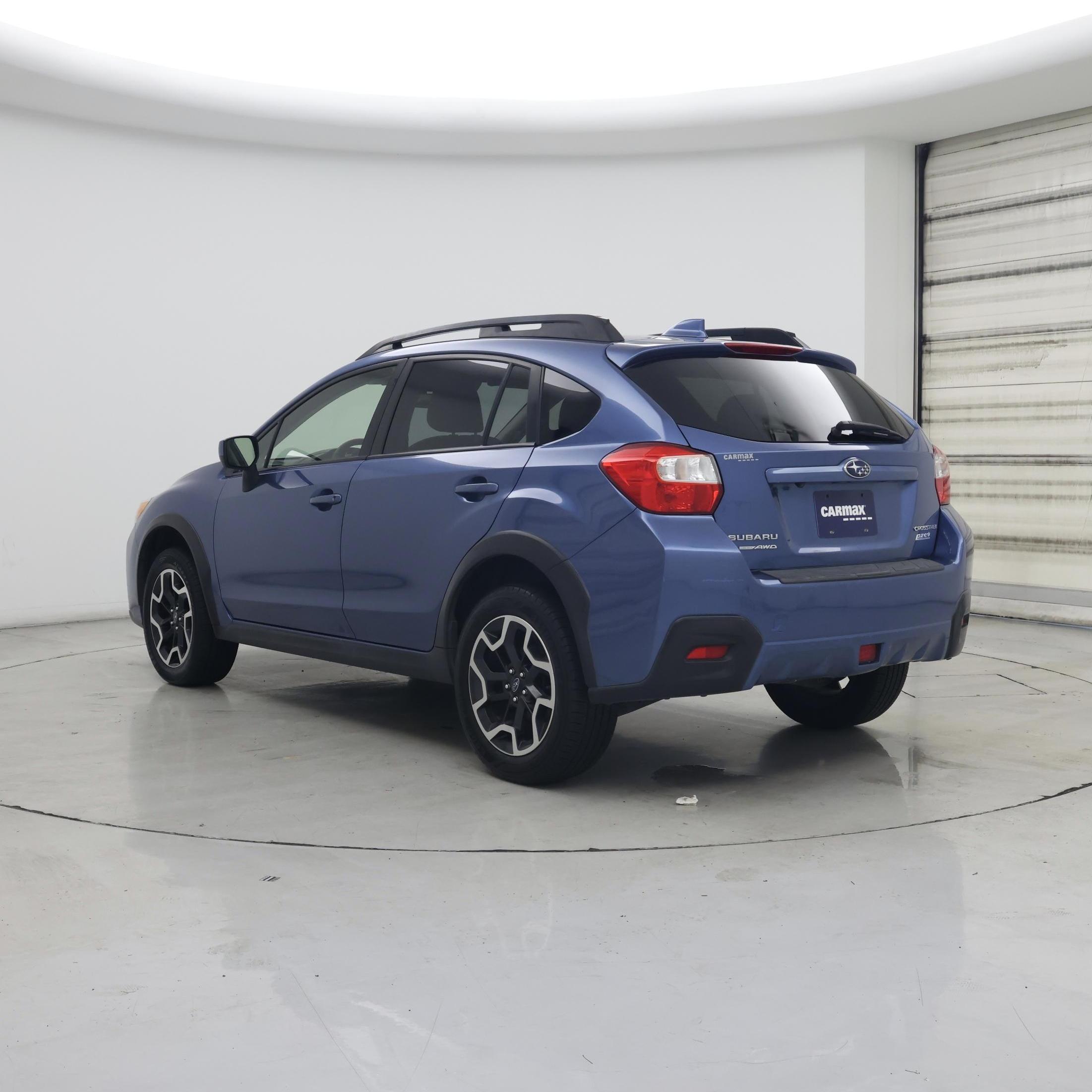 Thumbnail: 2017 Subaru Crosstrek - 2
