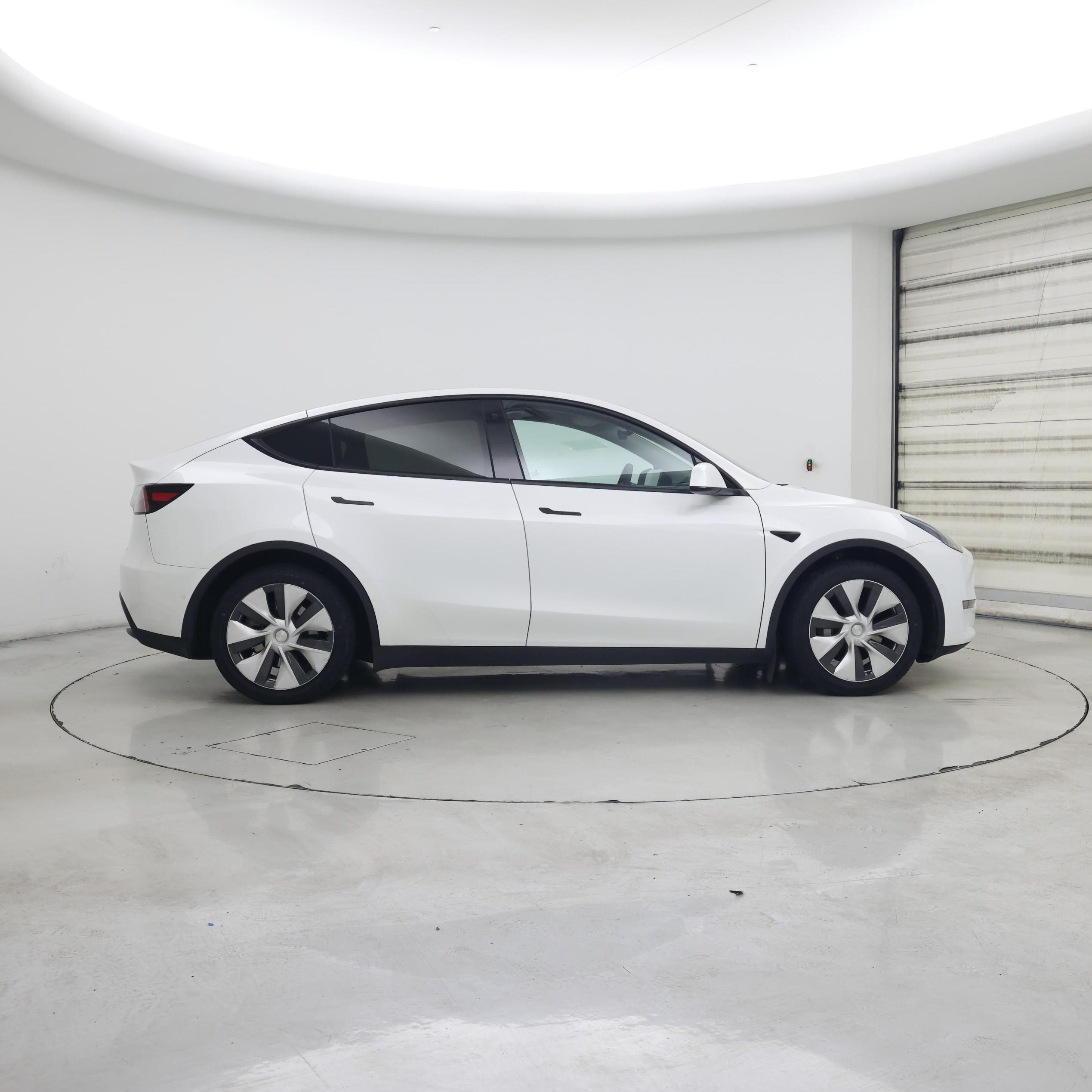 Thumbnail: 2021 Tesla Model Y - 7