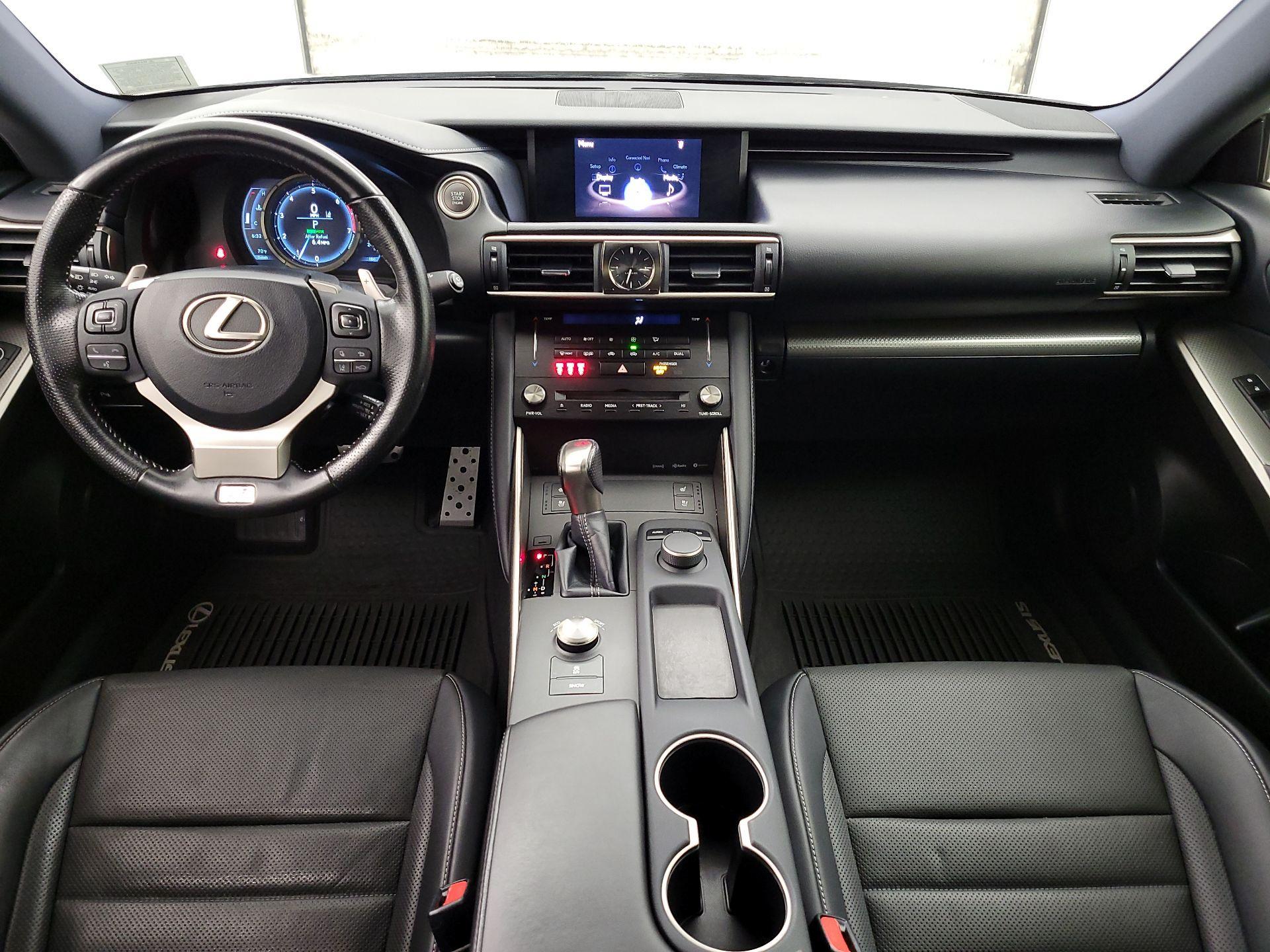 Thumbnail: 2018 Lexus IS - 9