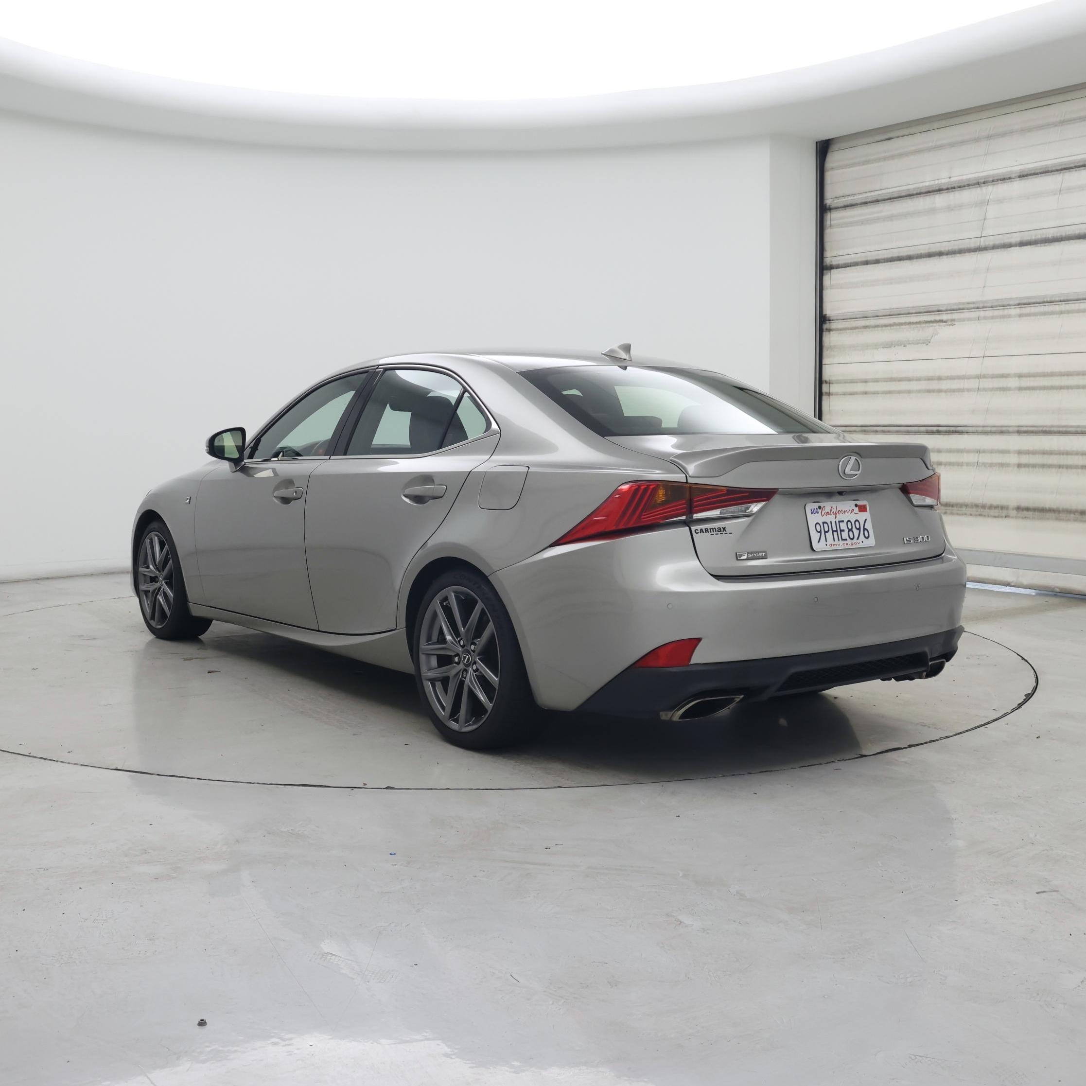 Thumbnail: 2018 Lexus IS - 2