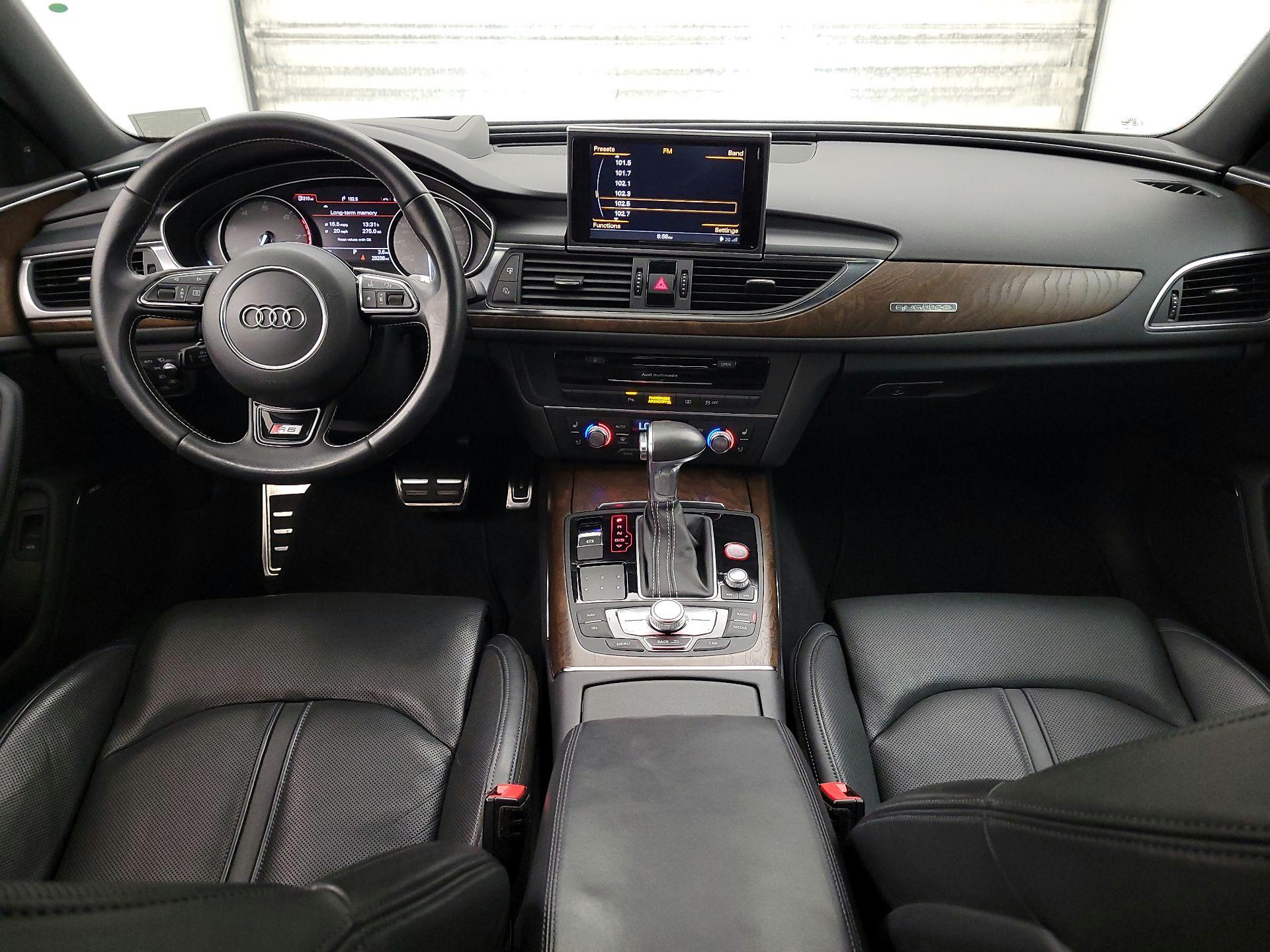 Thumbnail: 2015 Audi S6 - 9