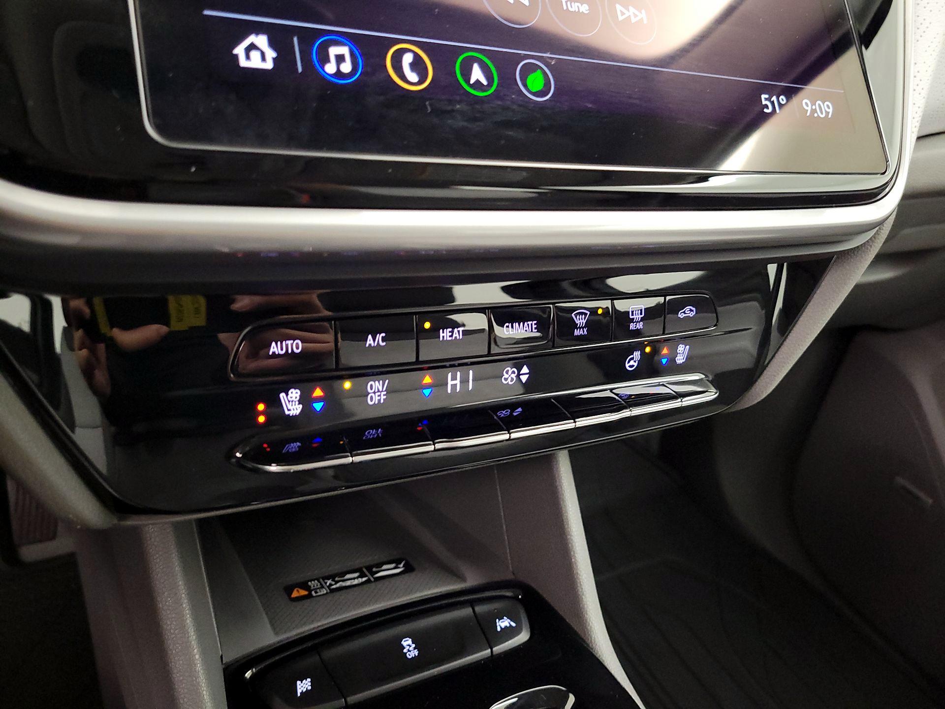 Thumbnail: 2023 Chevrolet Bolt EUV - 15