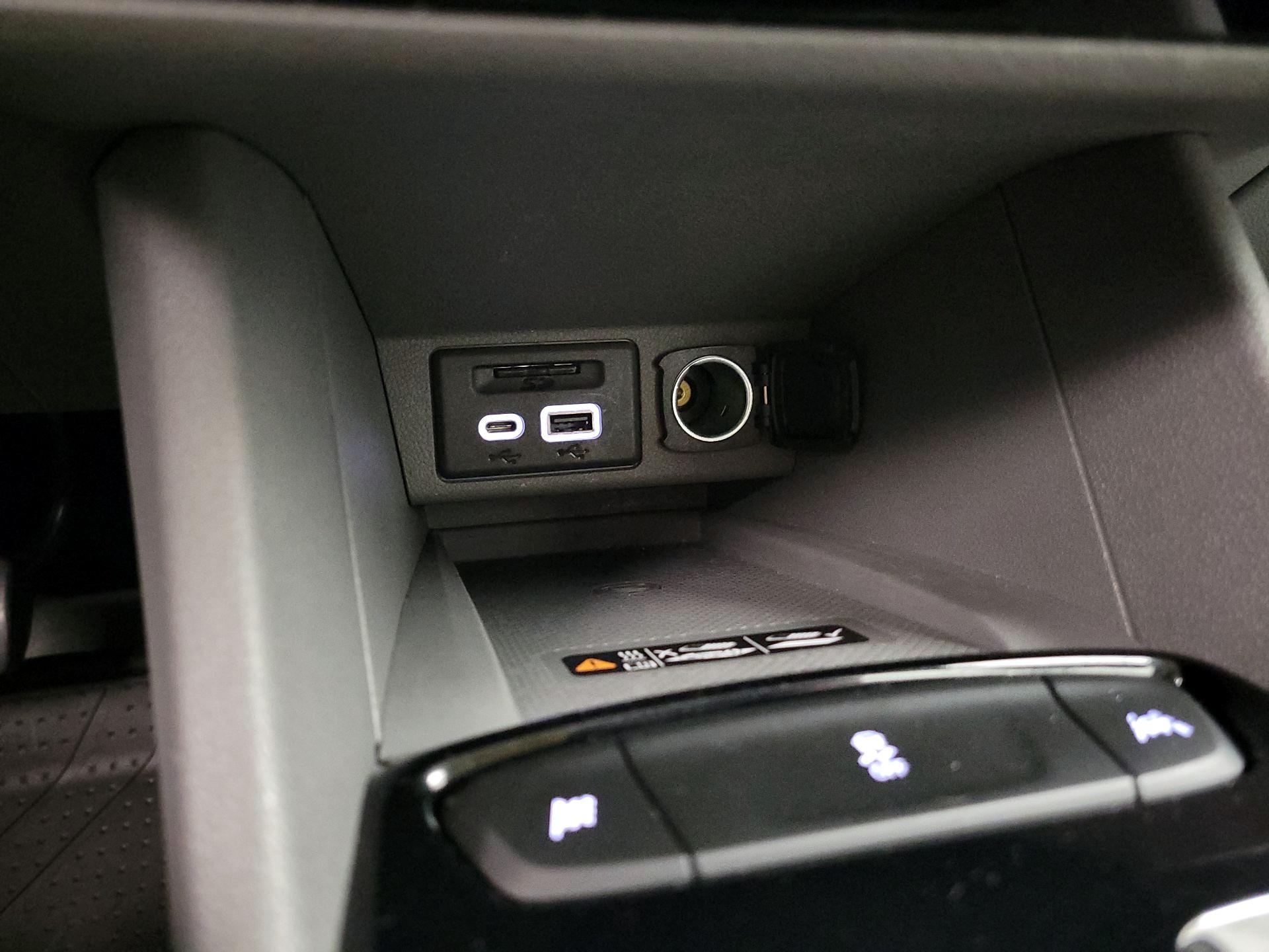 Thumbnail: 2023 Chevrolet Bolt EUV - 17