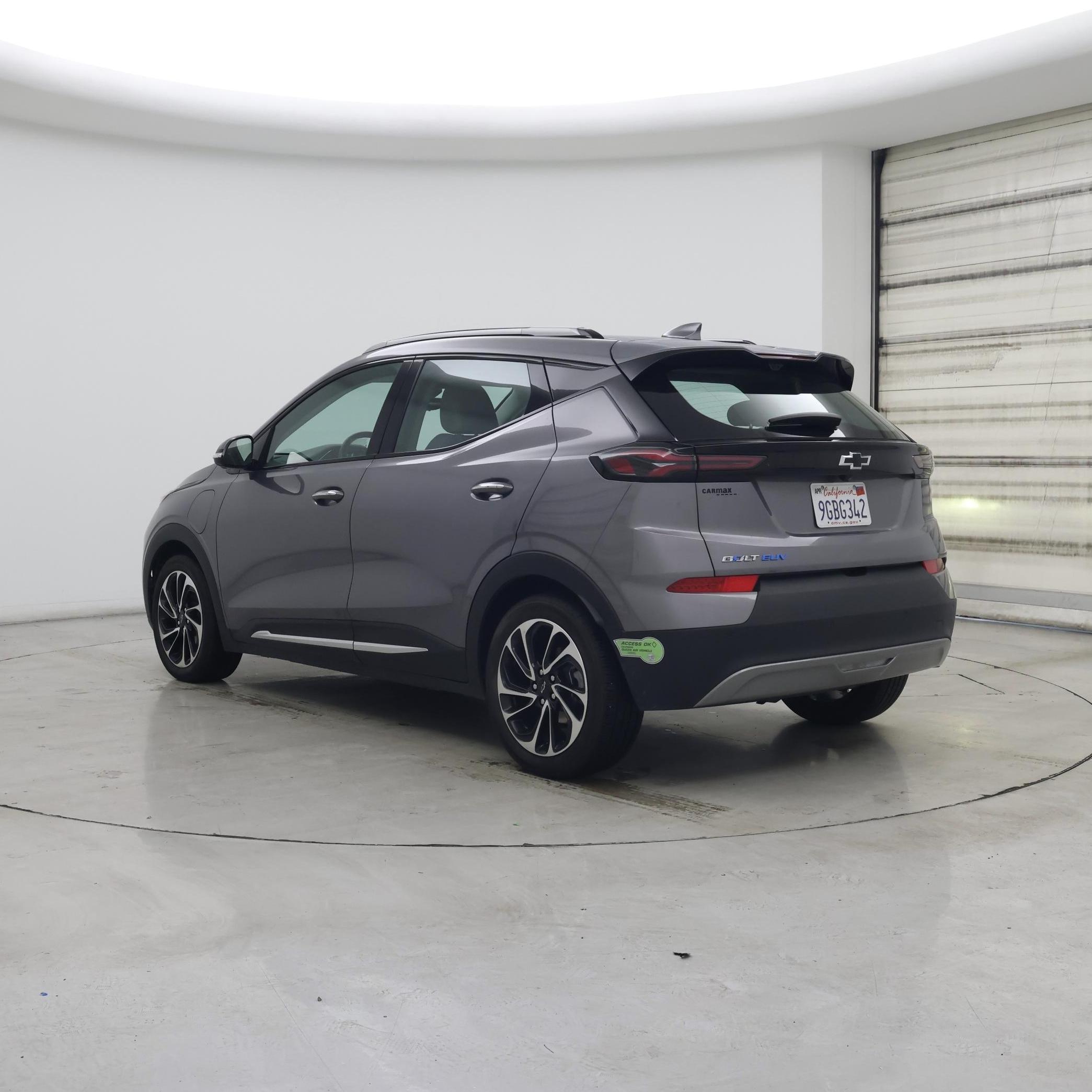 Thumbnail: 2023 Chevrolet Bolt EUV - 2